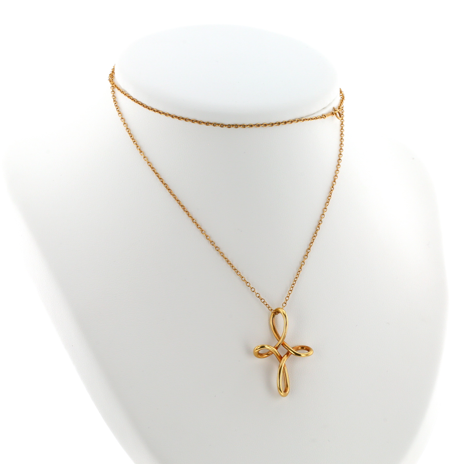 Colgante Tiffany & Co Infinity de oro amarillo