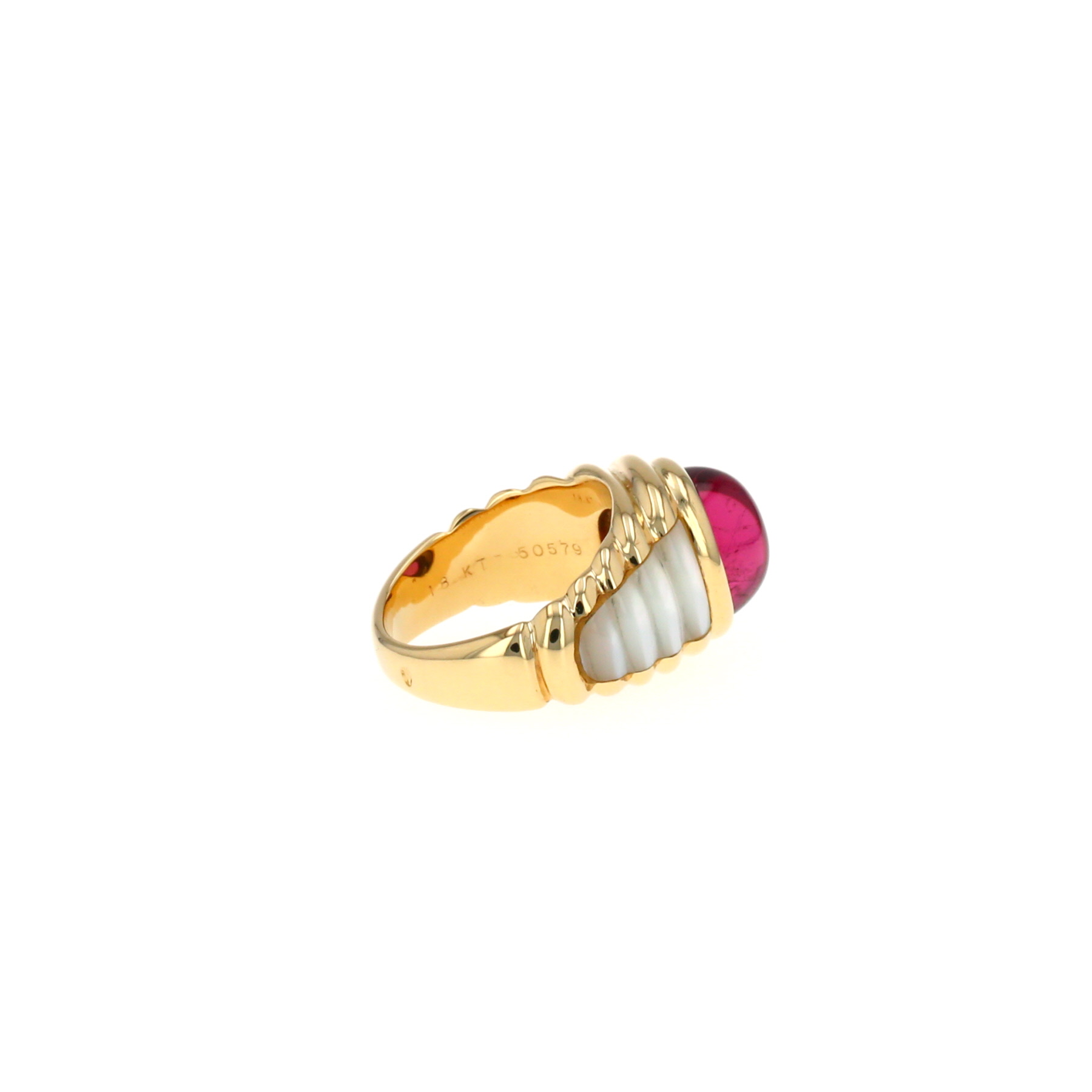 Mauboussin Nadia ring in yellow gold, tourmaline and mother of pearl