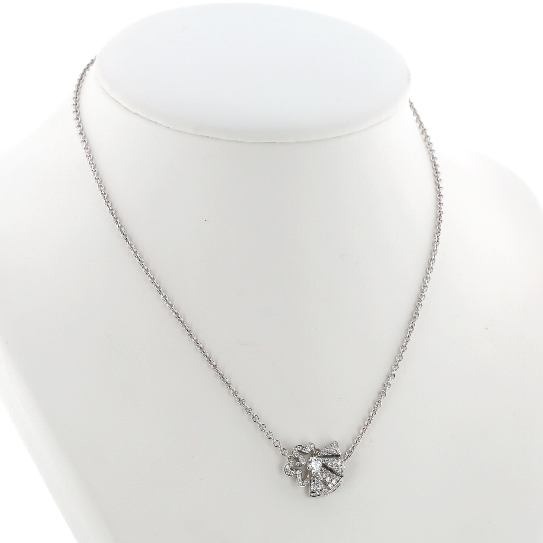 Collar Dior  de oro blanco y diamantes