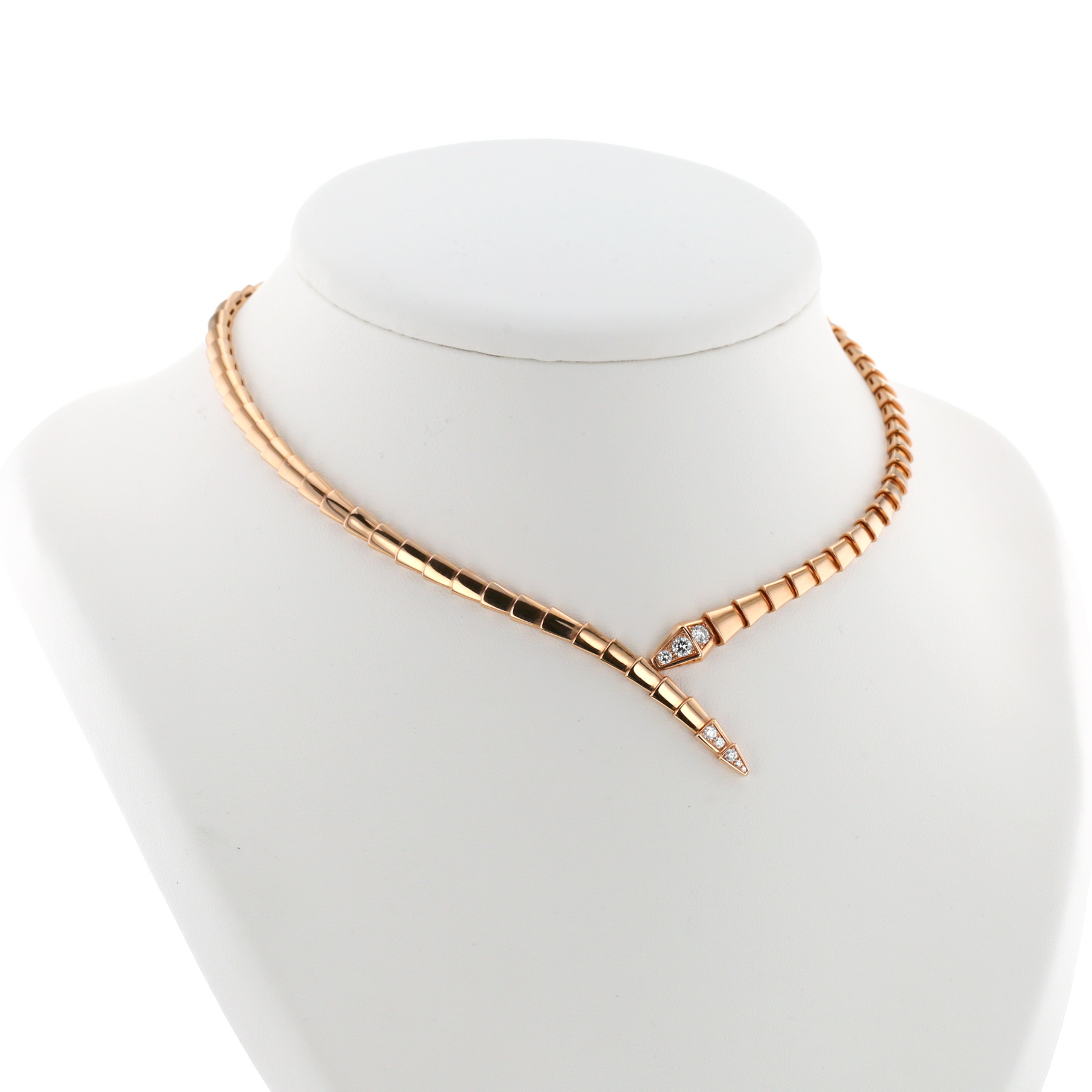 Collana Bulgari Serpenti Viper modello piccolo in oro rosa e diamanti