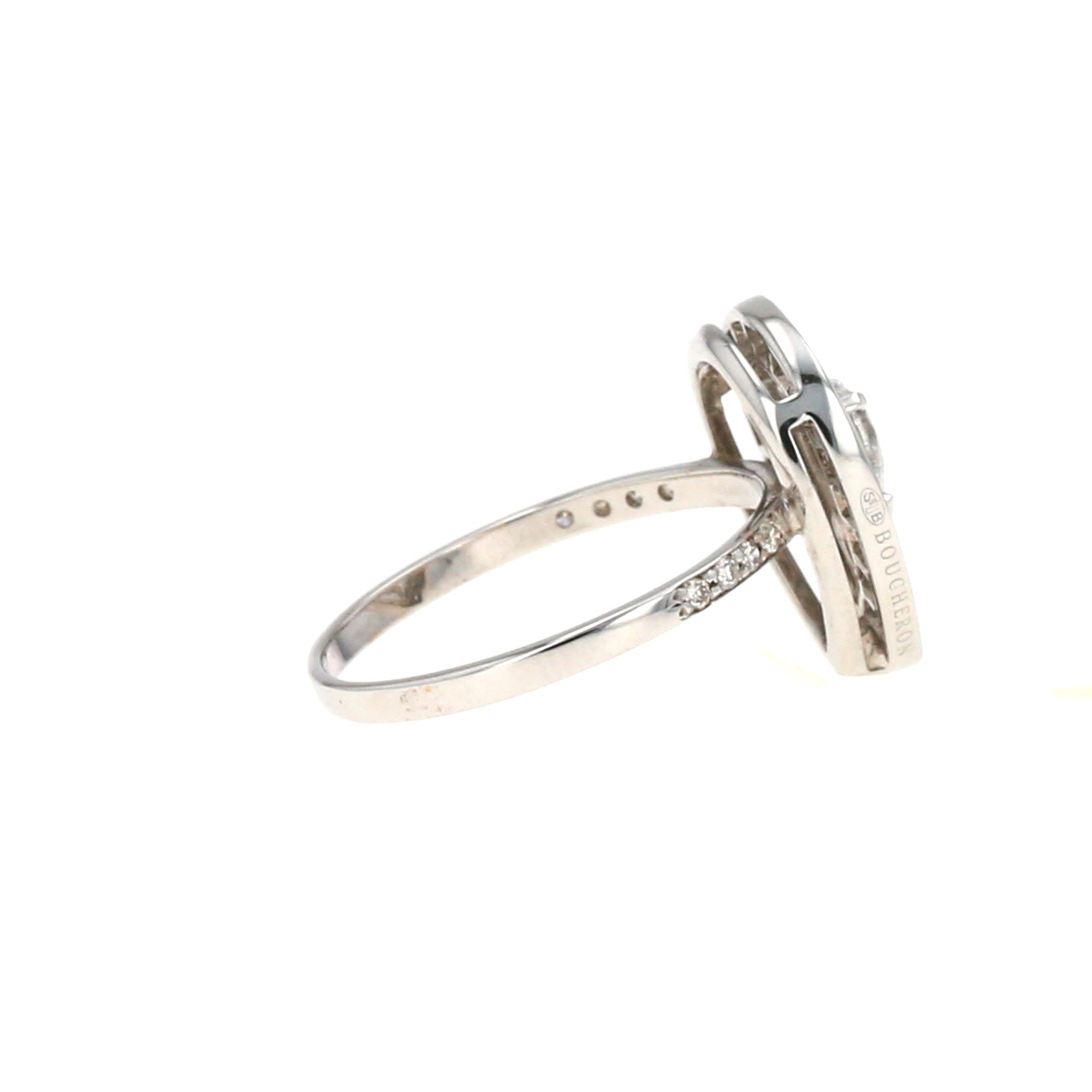 Boucheron Ava ring in white gold and diamonds Boucheron Ava ring in white gold and diamonds