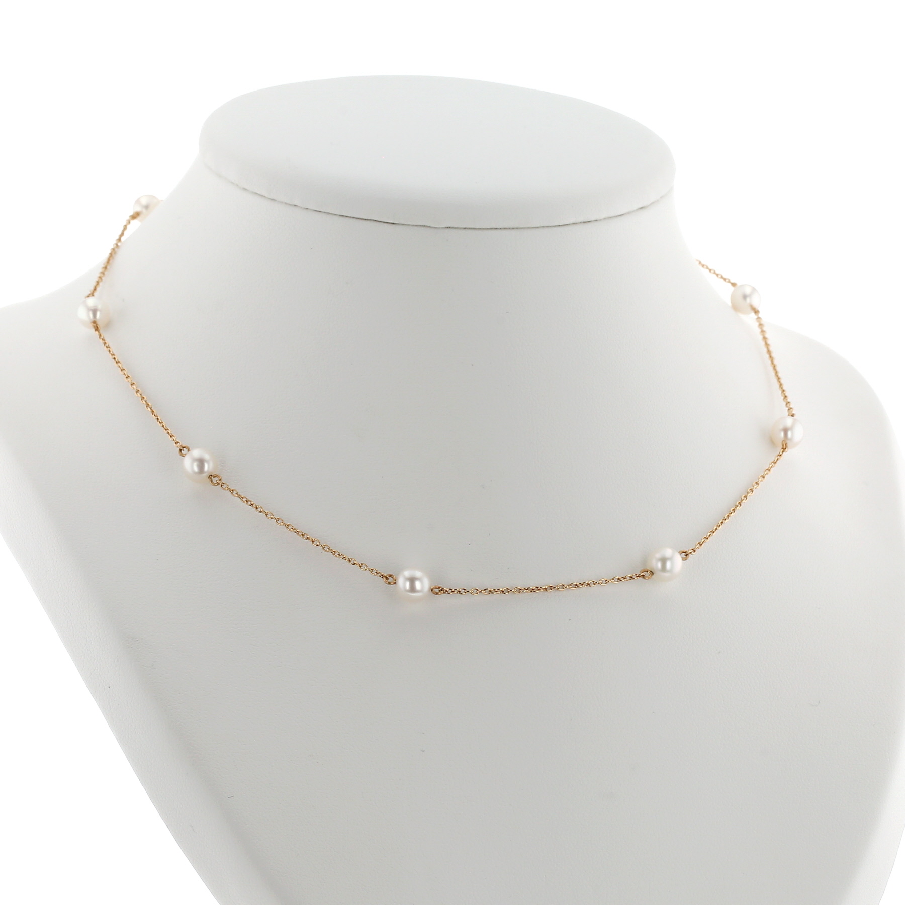 Tasaki  necklace in yellow gold and cultured pearls