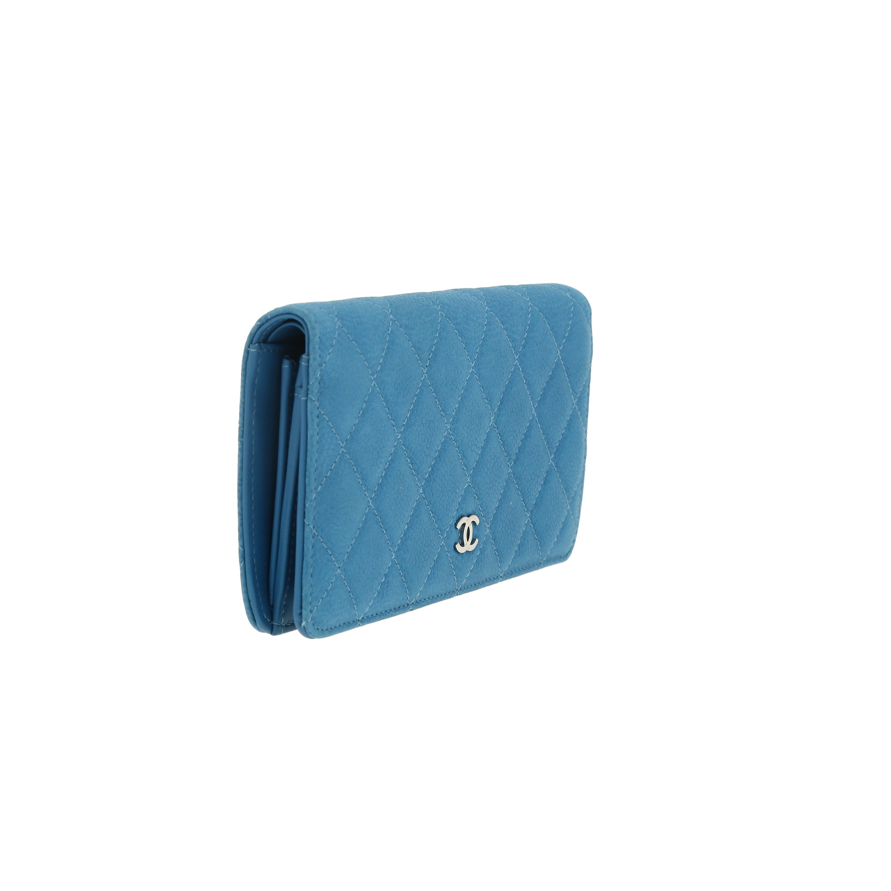 Chanel   wallet  in blue quilted grained leather