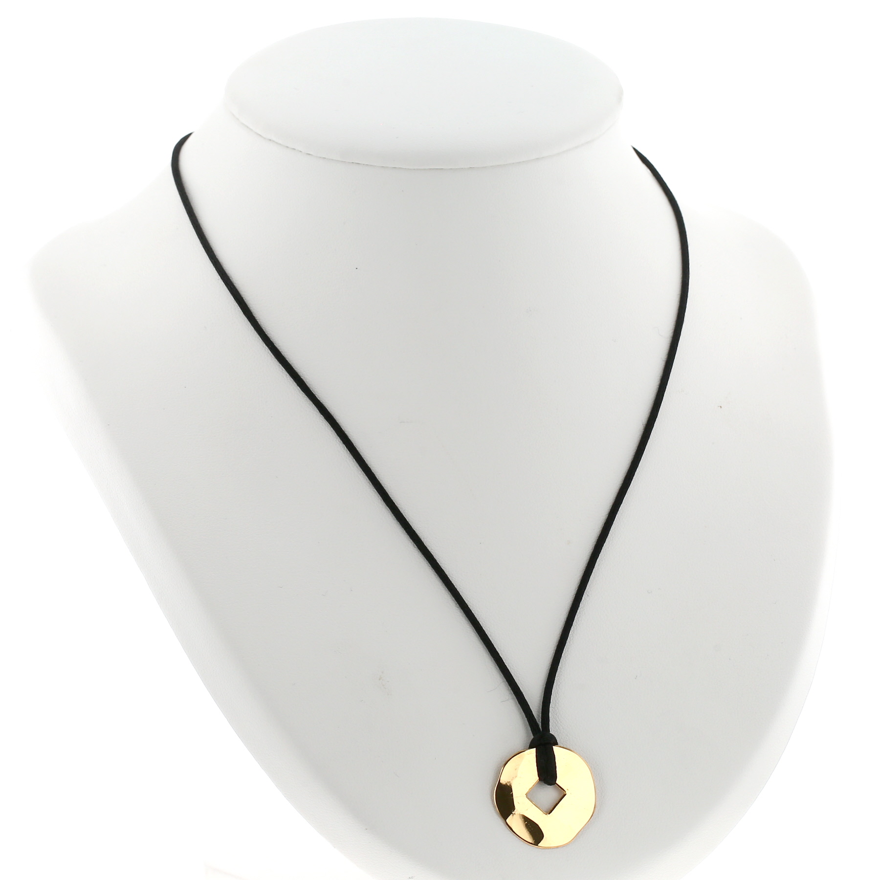 Dinh Van Pi Chinois small model pendant in 24 carats yellow gold