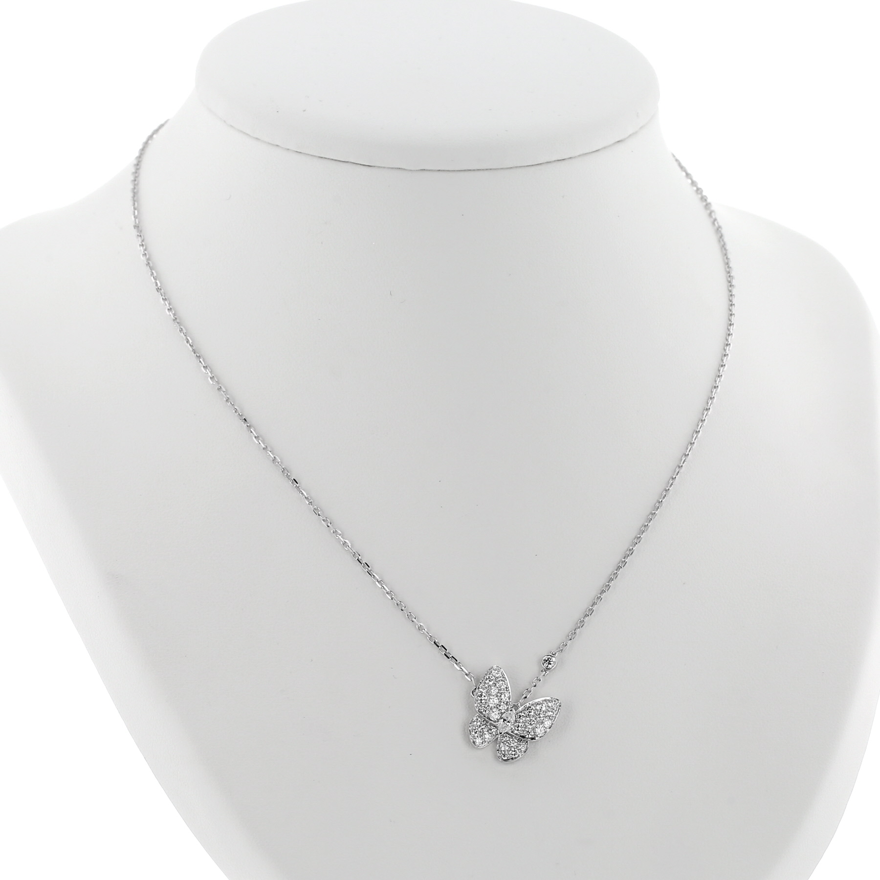 Van Cleef 
Arpels Deux Papillons necklace in white gold and diamonds