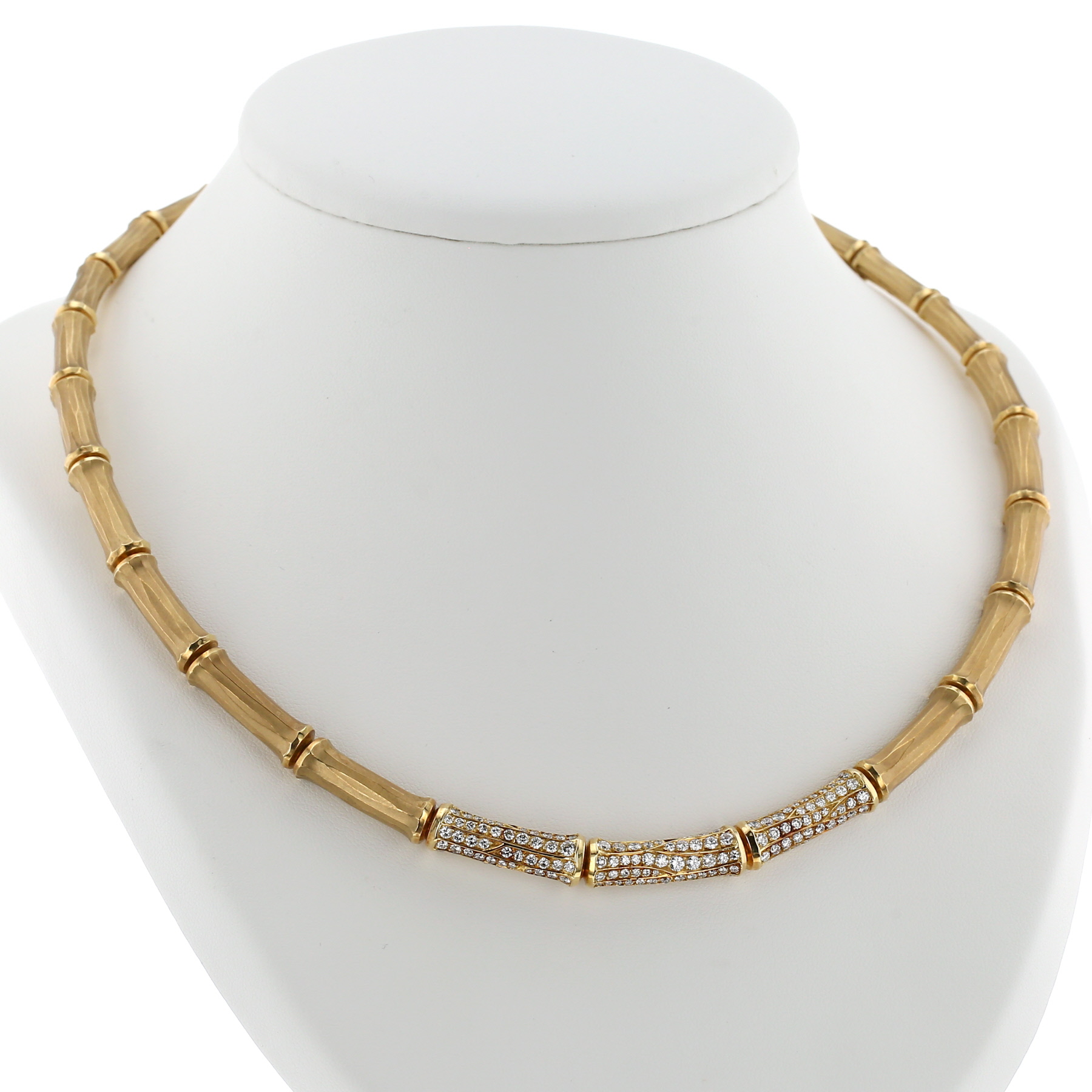 Collar Cartier Bambou de oro amarillo y diamantes