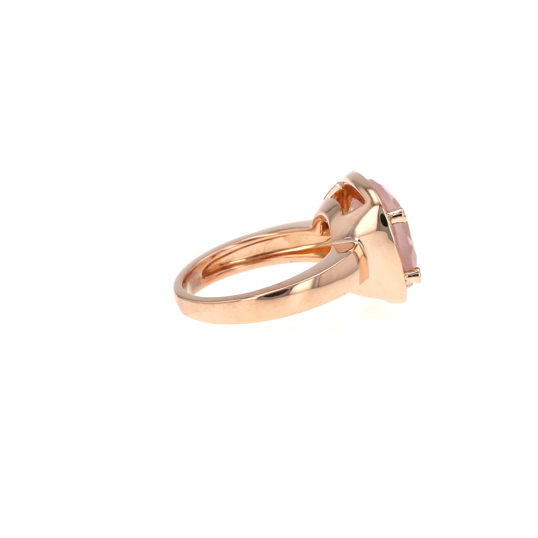 Poiray Fille Antique ring in pink gold, quartz and diamonds