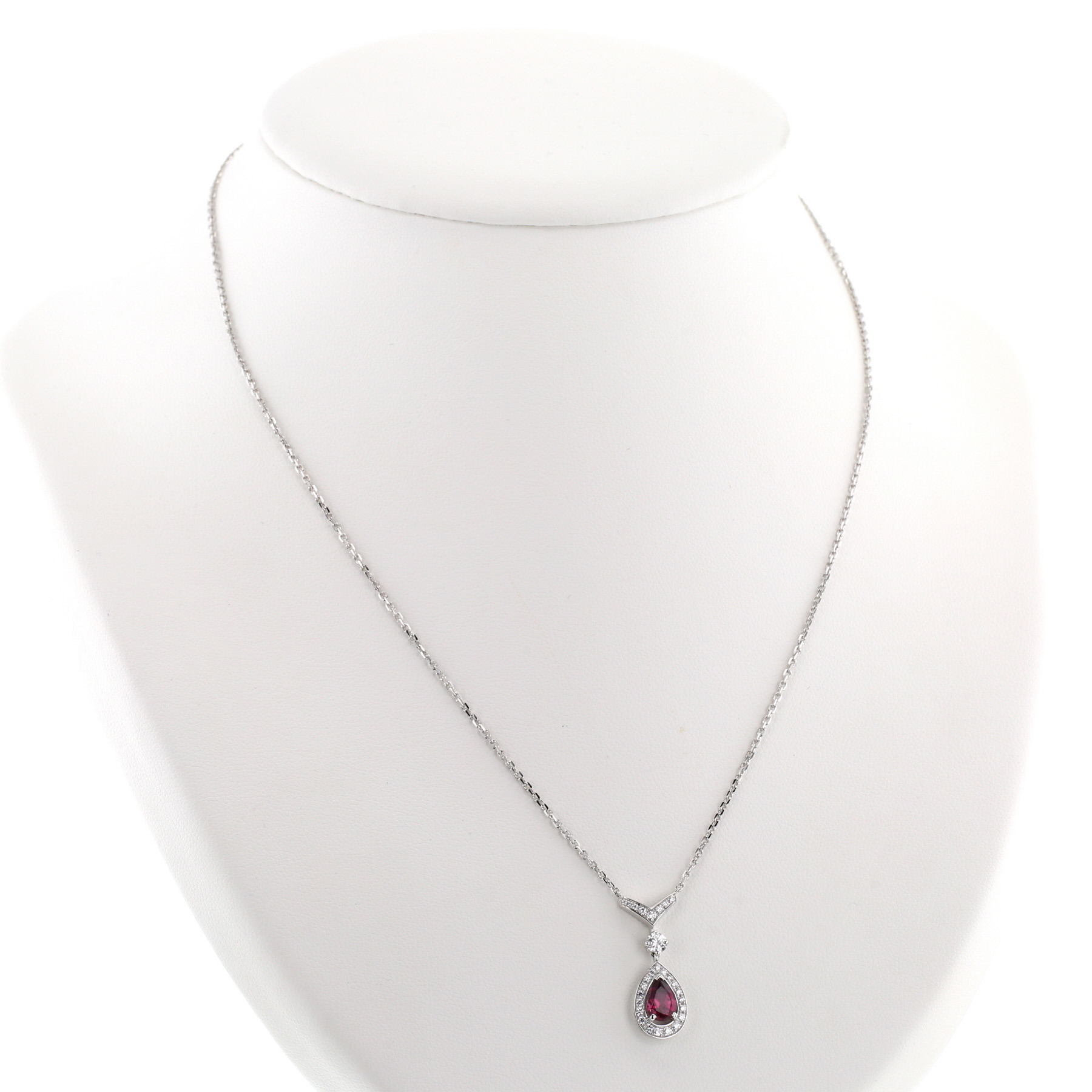 Chaumet Joséphine Aigrette necklace in white gold, diamonds and garnet