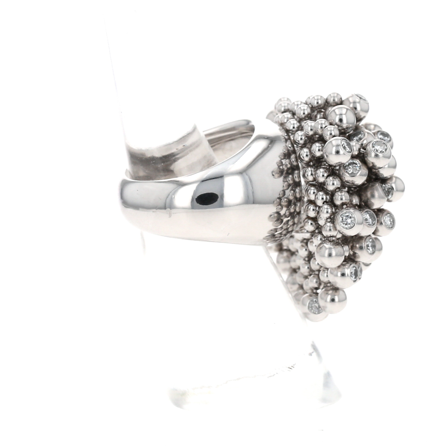 Sortija Cartier Perruque de oro blanco y diamantes