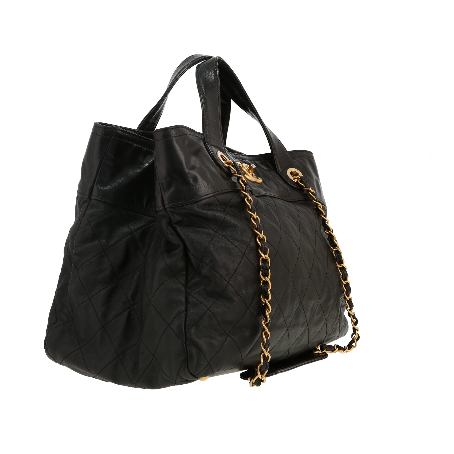 Chanel   shopping bag  in black quilted leather  and patent leather