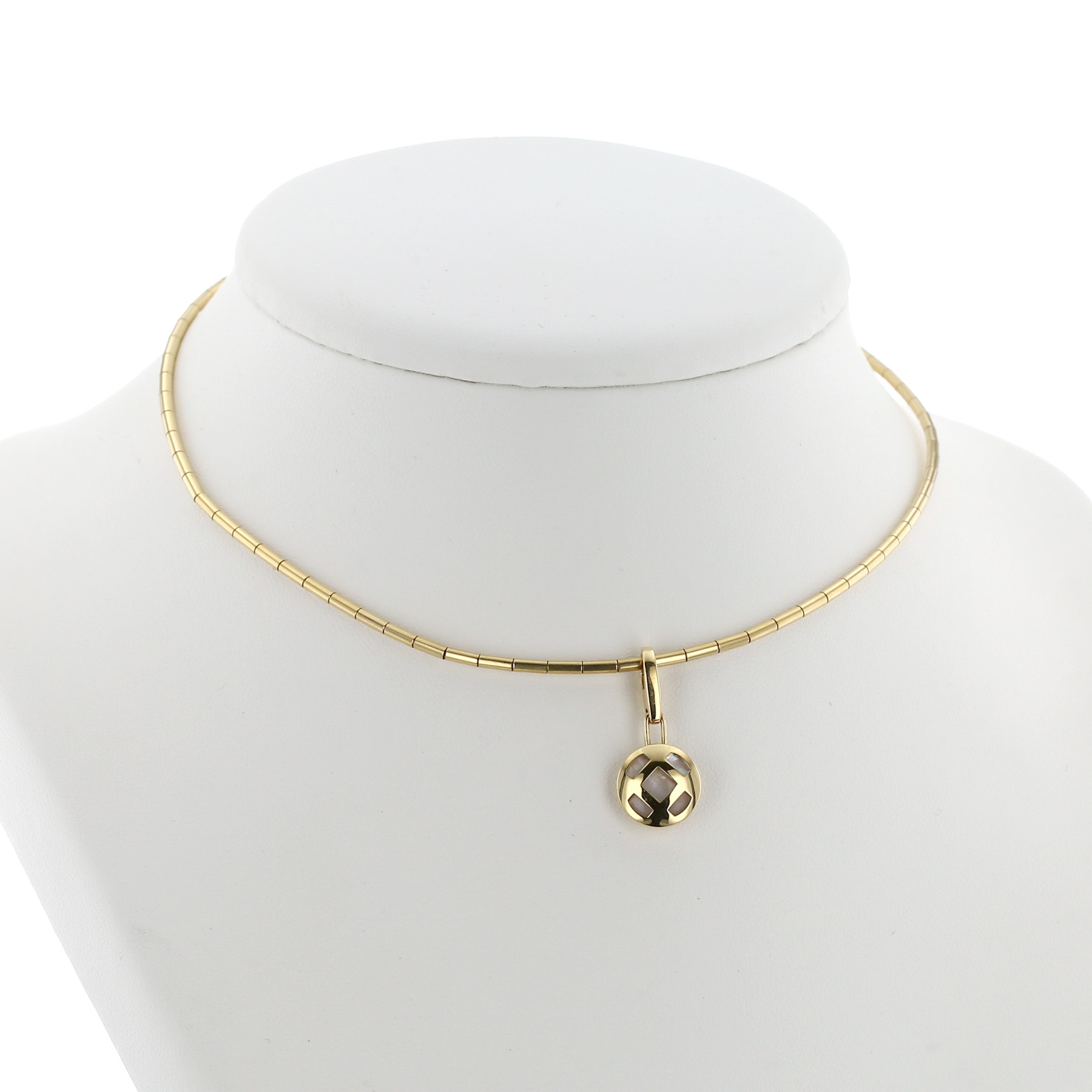 Cartier Pasha necklace in yellow gold and mother of pearl