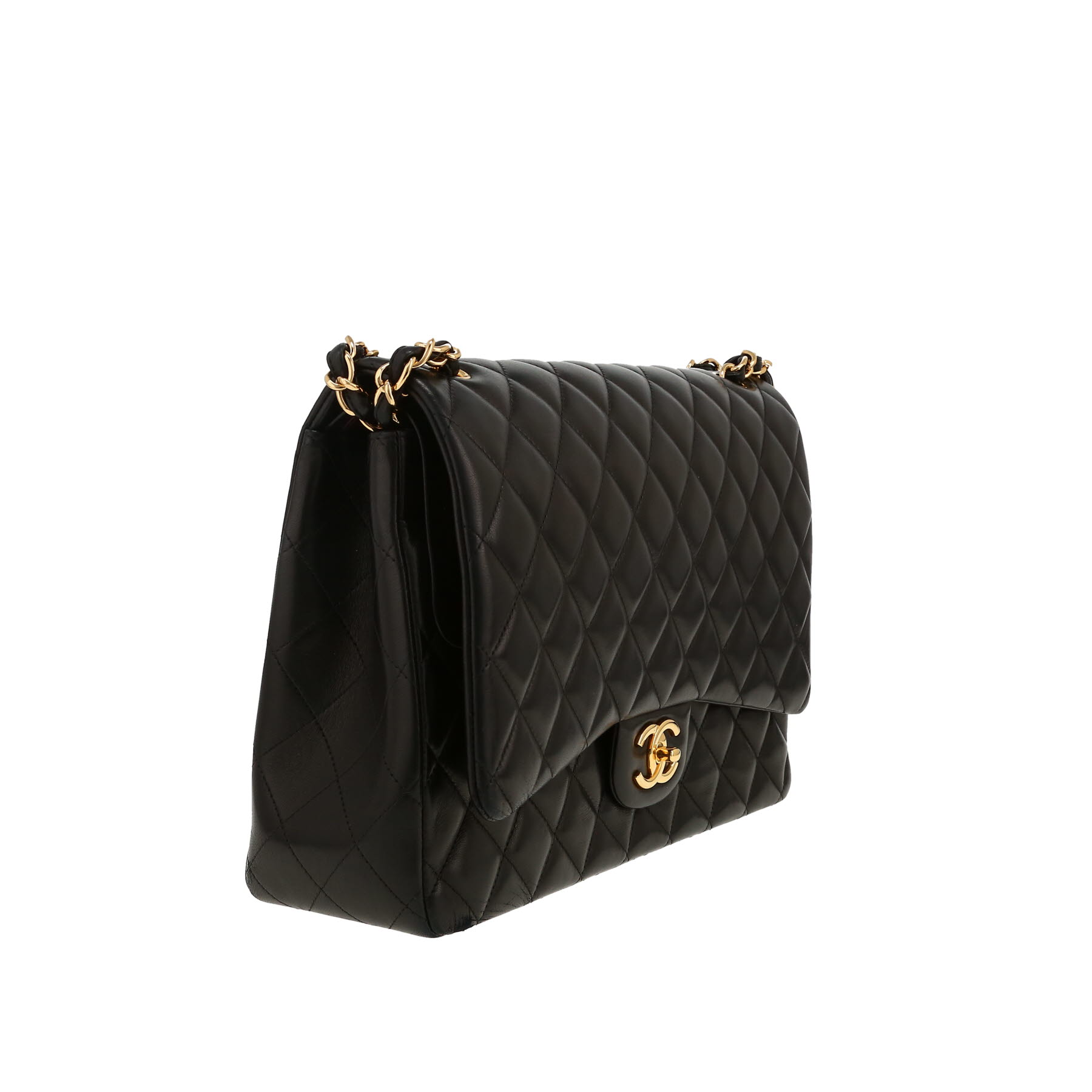 Chanel  Timeless Maxi Jumbo shoulder bag  in black quilted leather