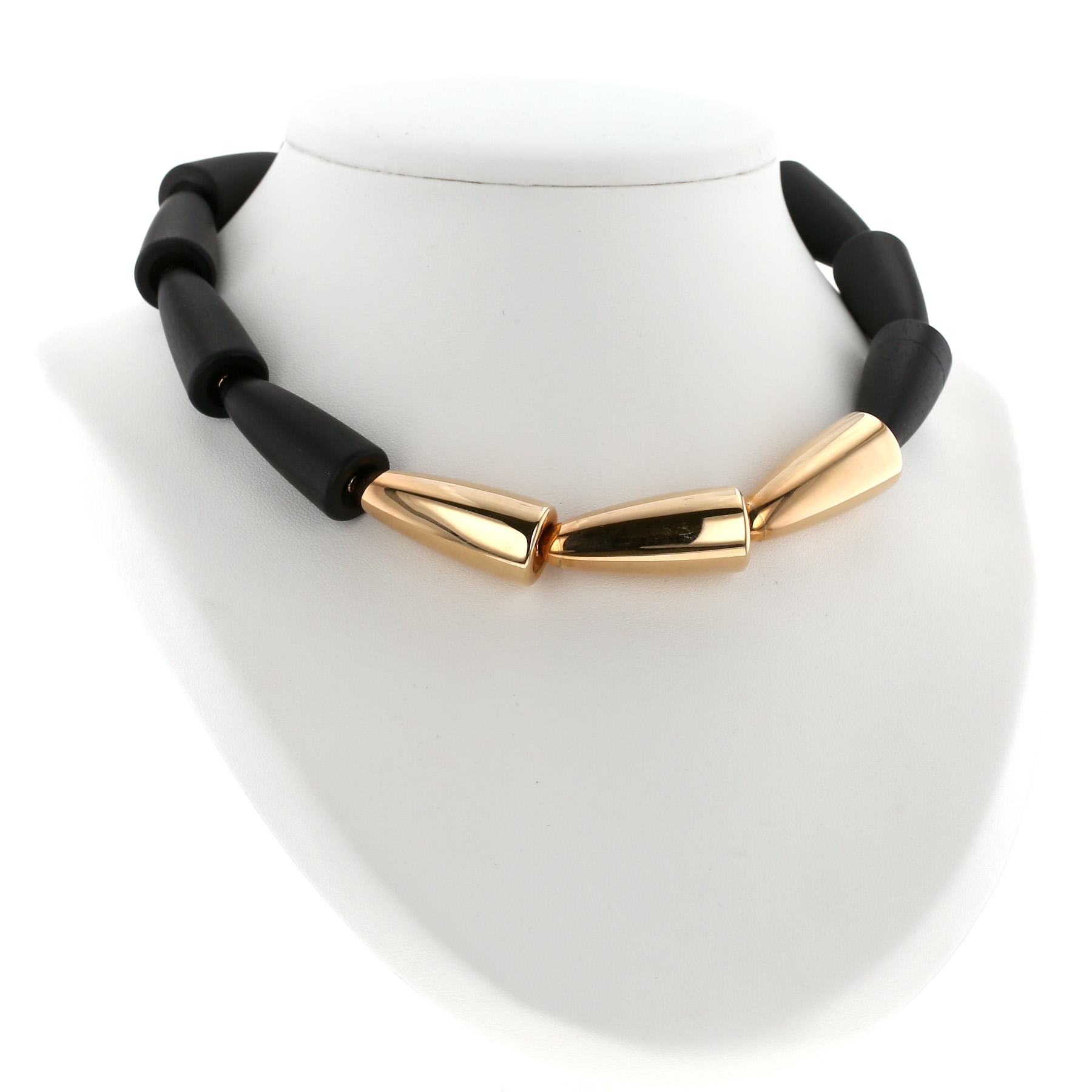 Vhernier Calla large model necklace in pink gold and ebony