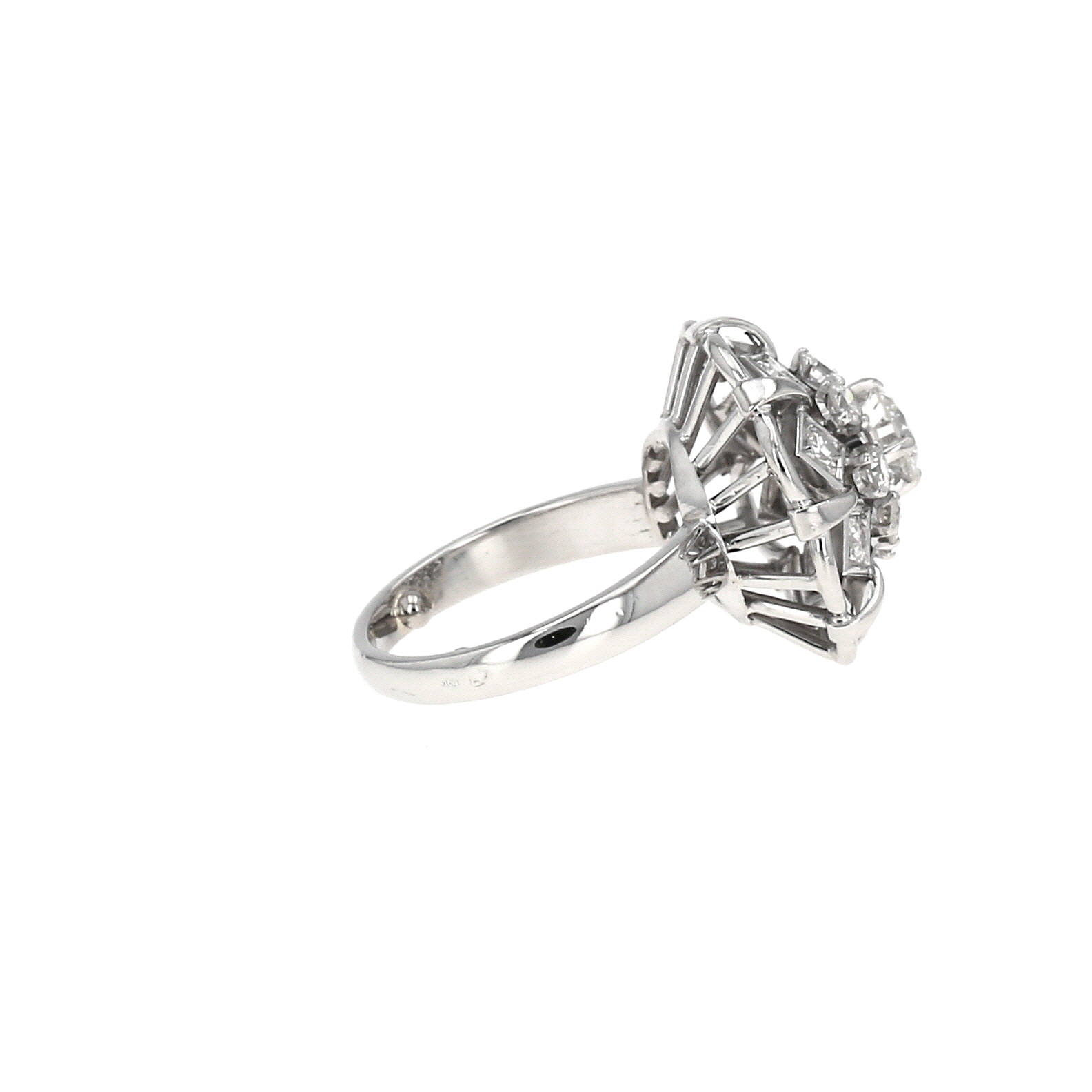 Sortija Vintage  de platino y diamantes