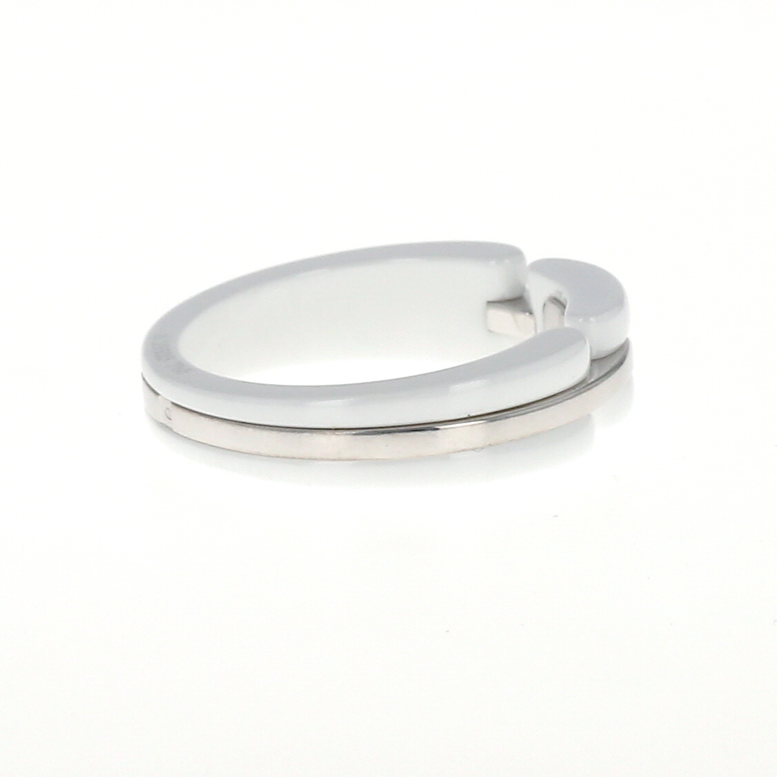 Anello Chanel Ultra in oro bianco e ceramica bianco