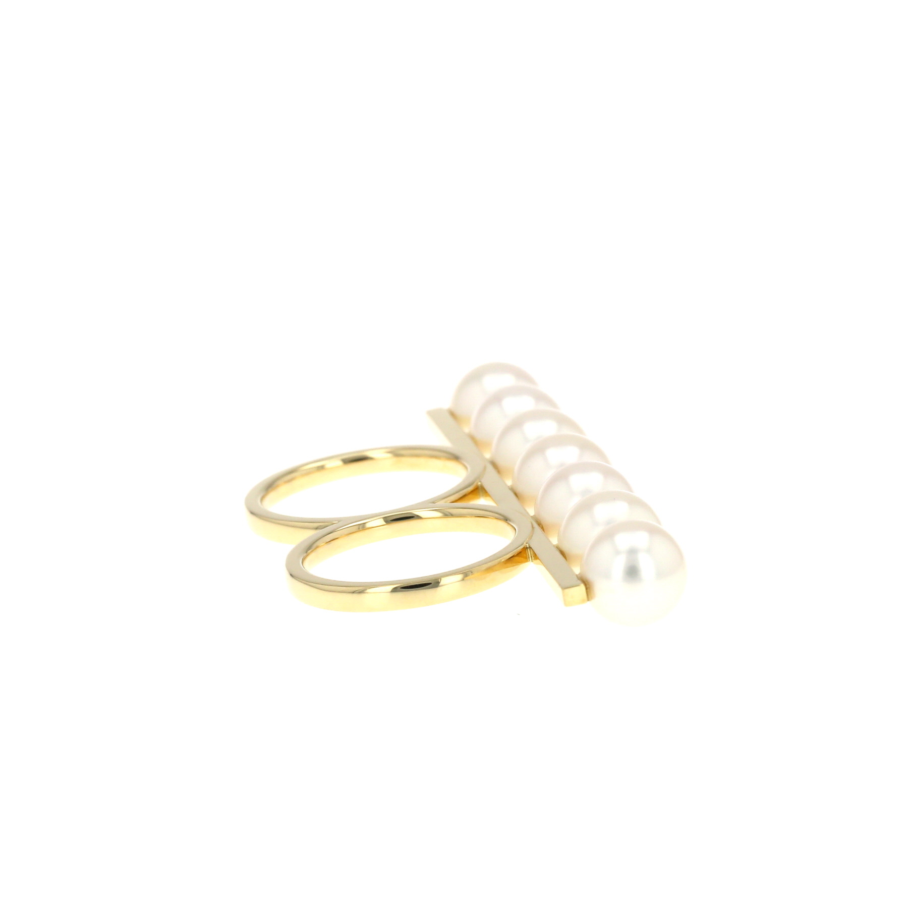 Tasaki Balance Signature ring in yellow gold and Akoya cultured pearls