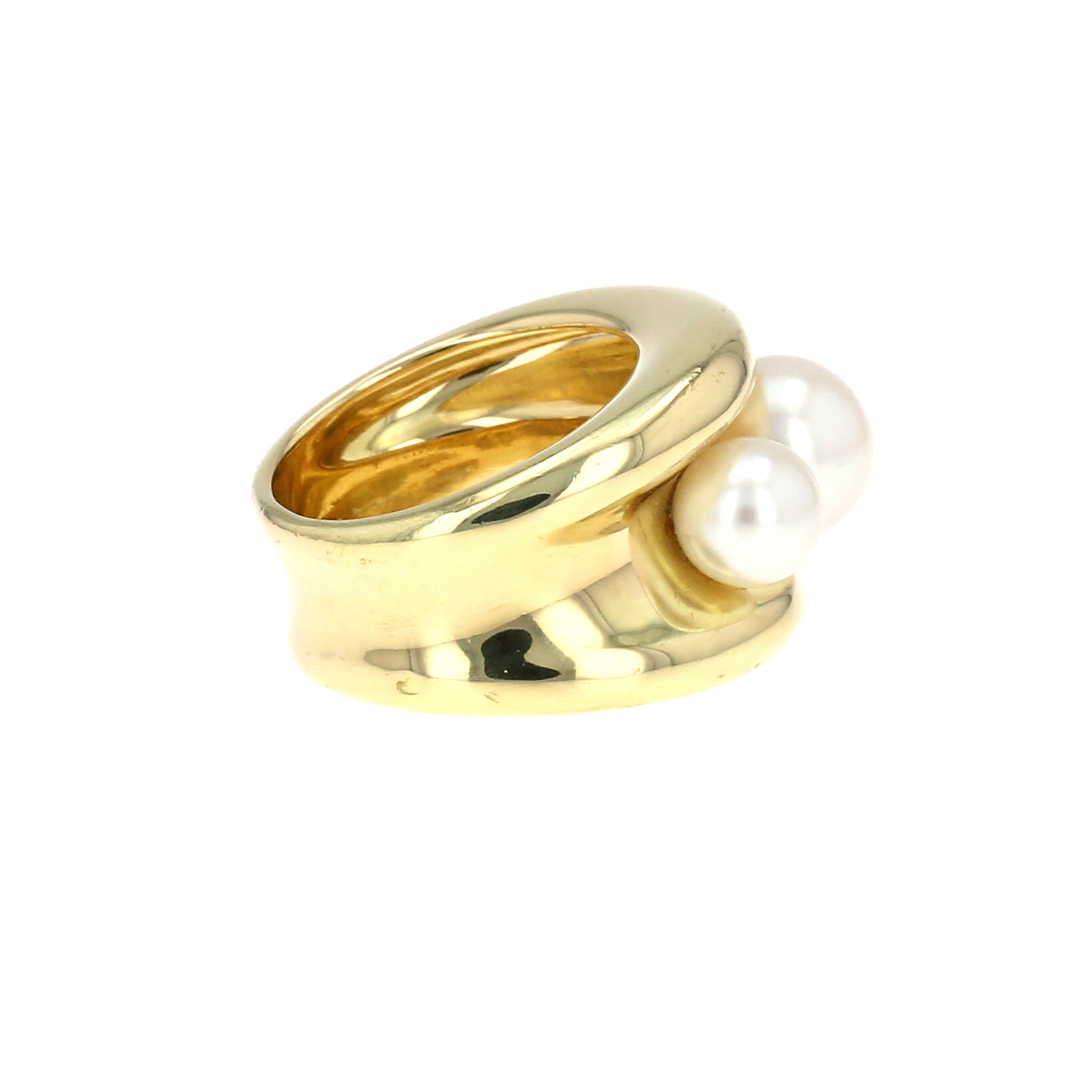 Poiray Fidji large model ring in yellow gold and cultured pearl
