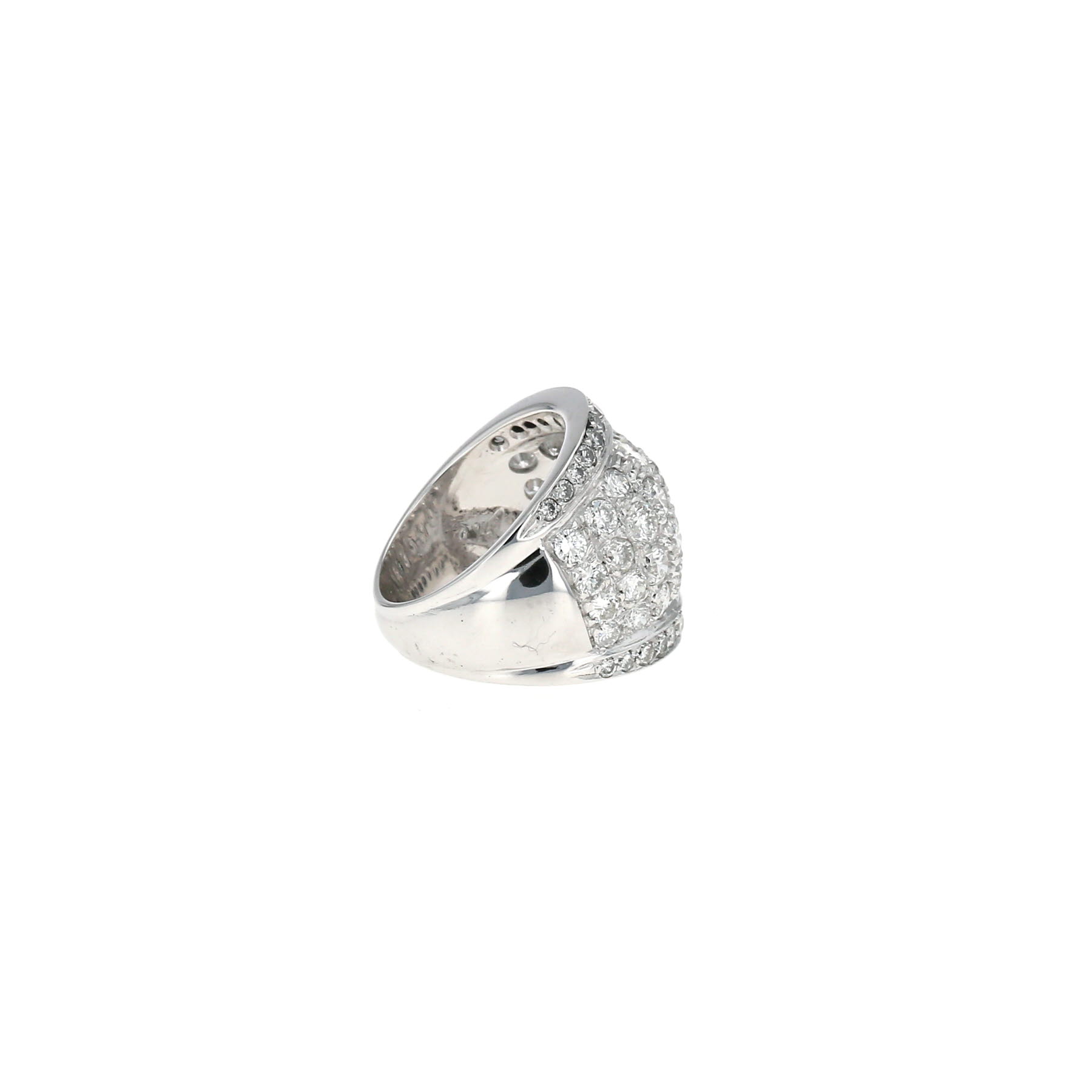 Vintage  ring in white gold and diamonds