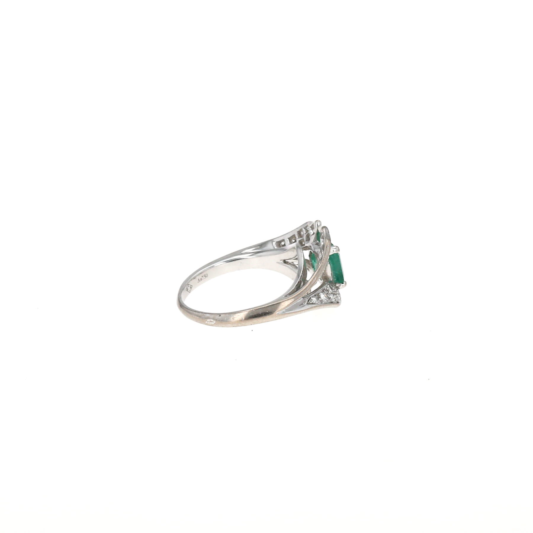 Sortija Mellerio  de oro blanco, esmeralda y diamantes