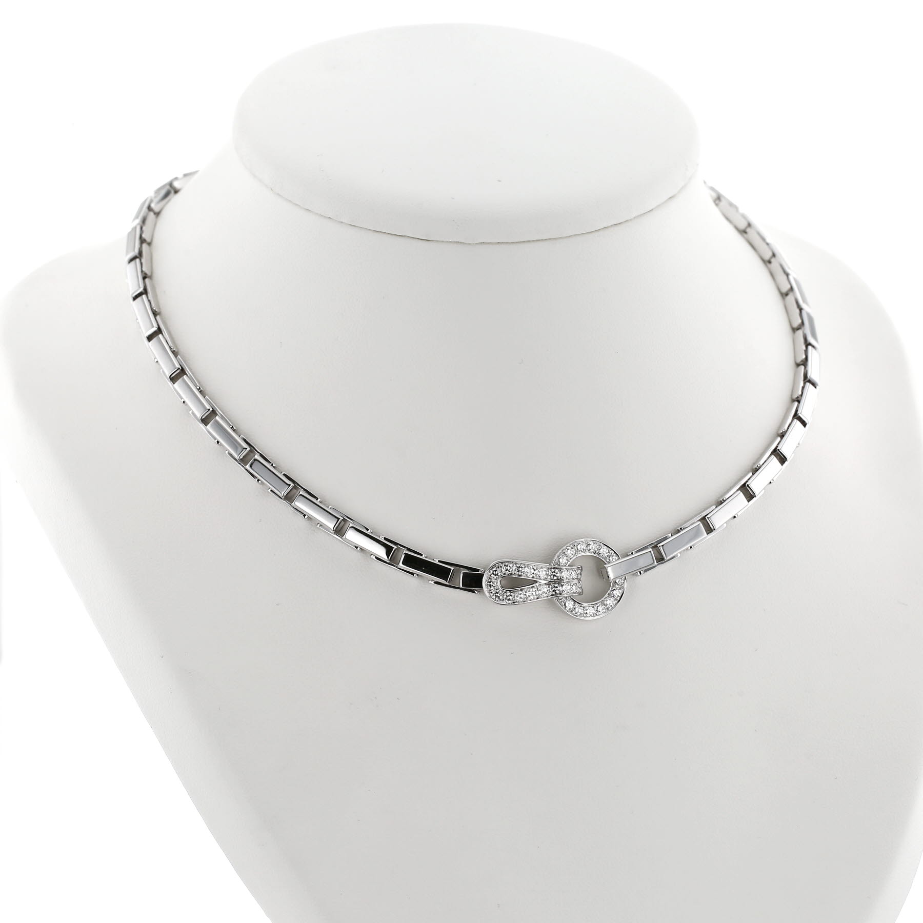 Collana Cartier Agrafe in oro bianco e diamanti