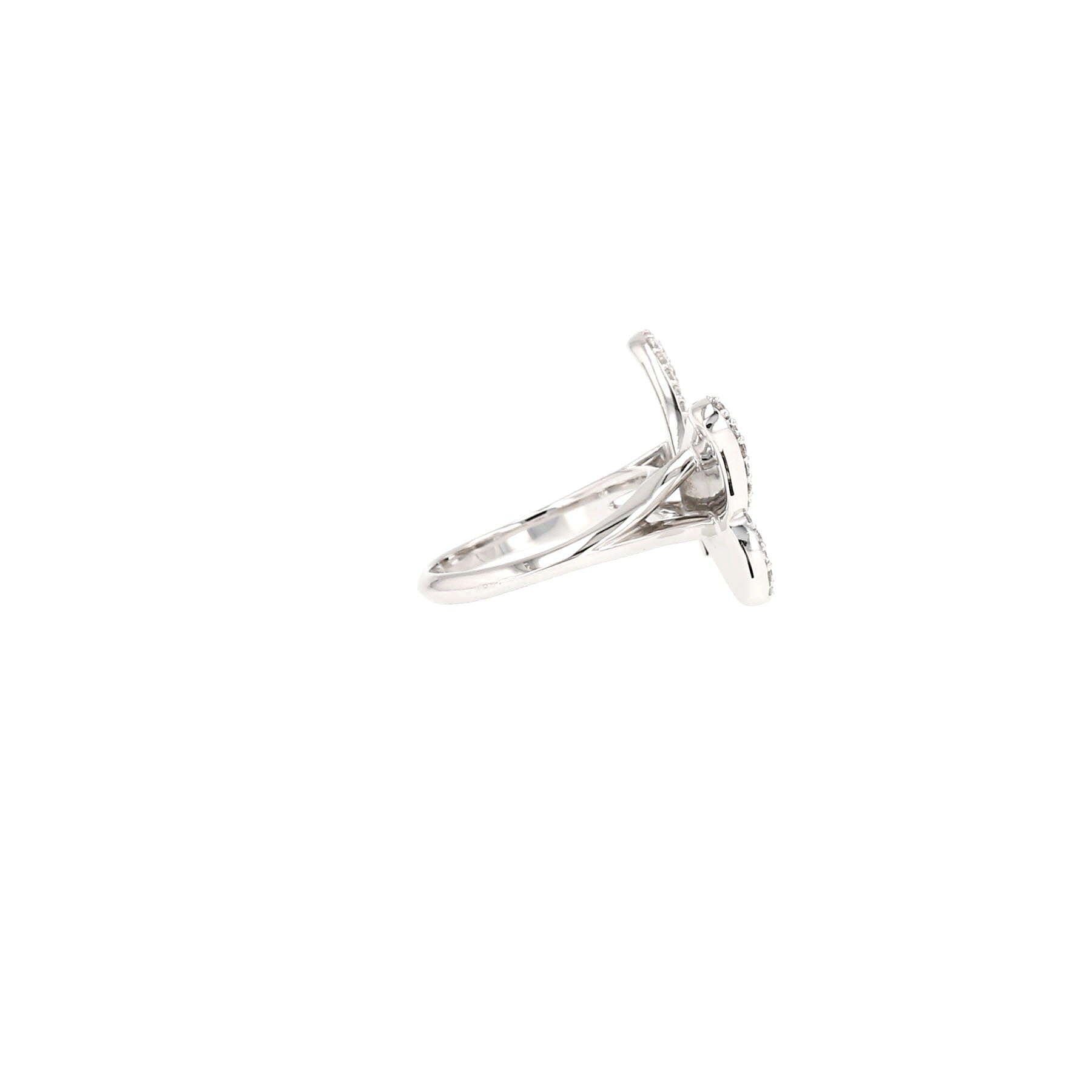 Sortija Messika Butterfly de oro blanco y diamantes