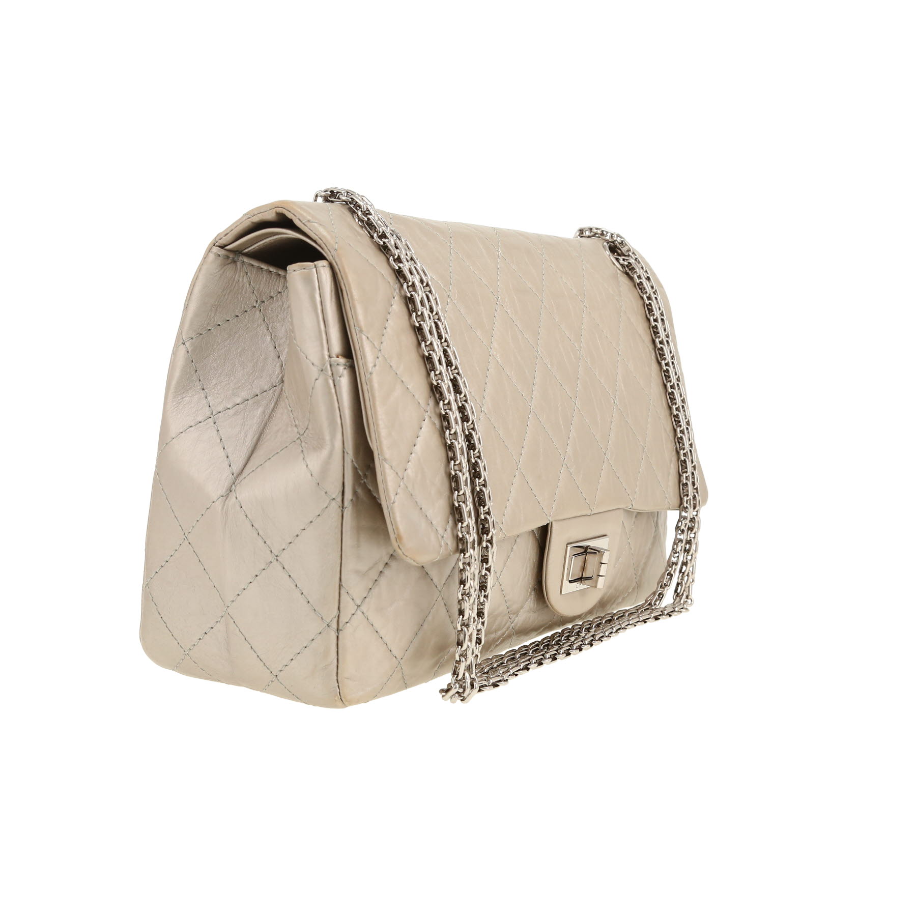Chanel  2.55 shoulder bag  in silver quilted leather