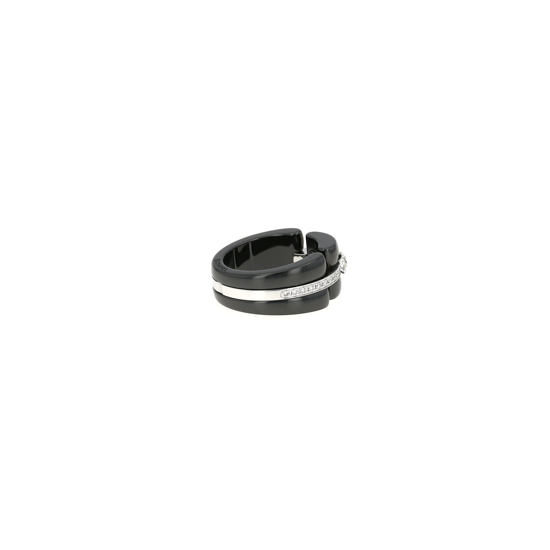 Rigid Chanel Ultra ring in white gold, ceramic and diamonds
