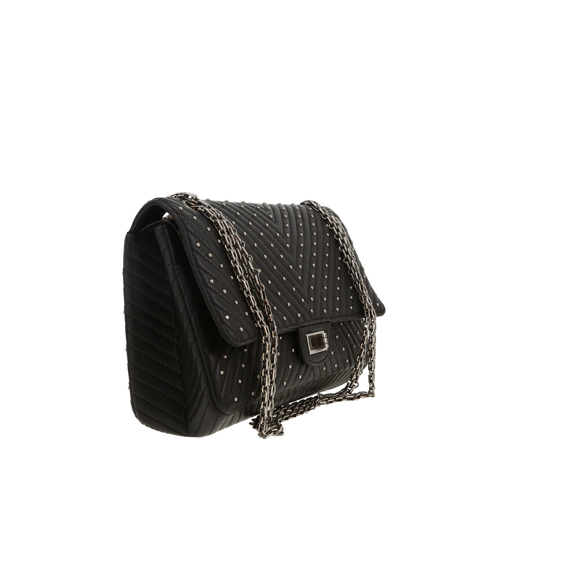 Chanel  2.55 shoulder bag  in black chevron quilted leather