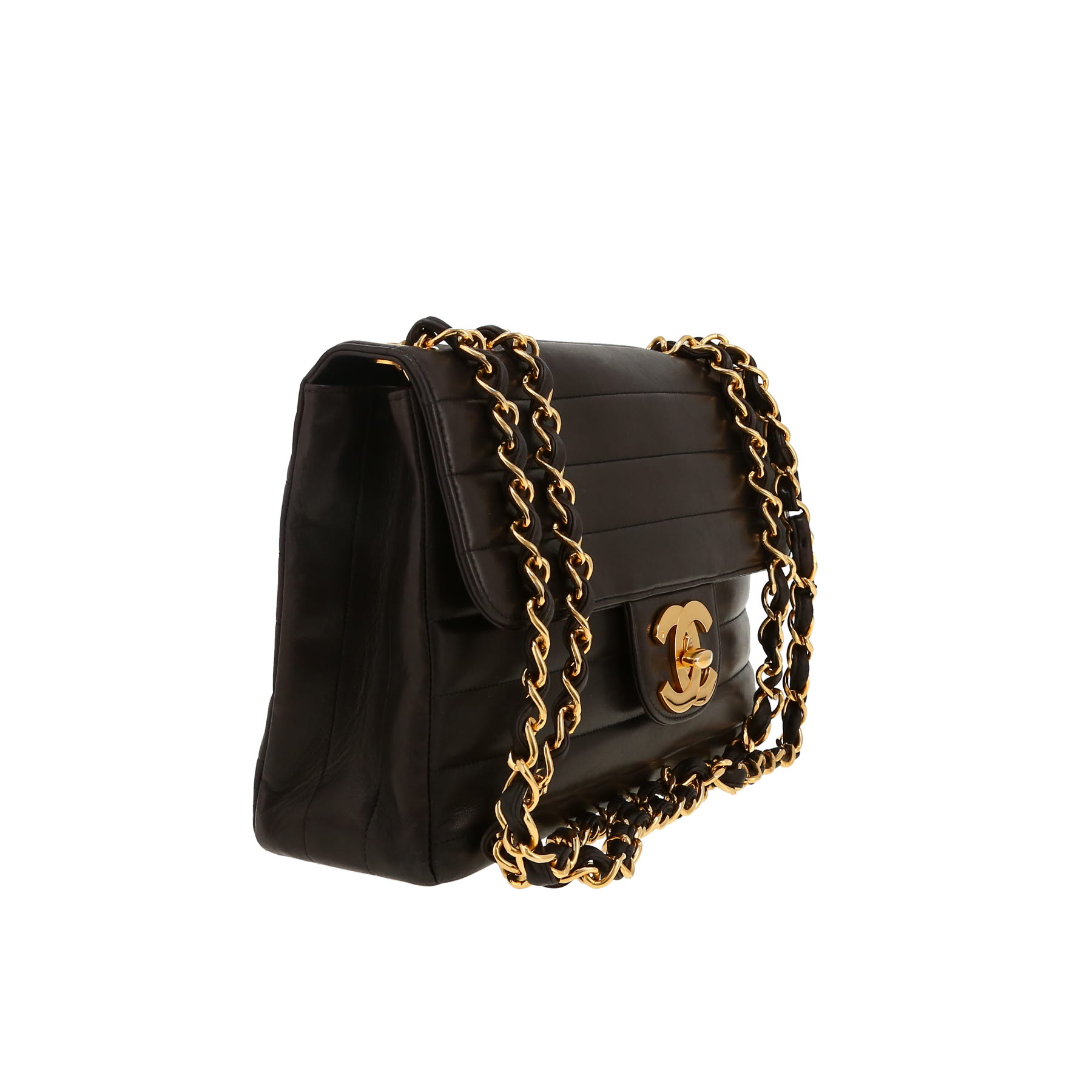 Chanel  Timeless Jumbo shoulder bag  in black quilted leather