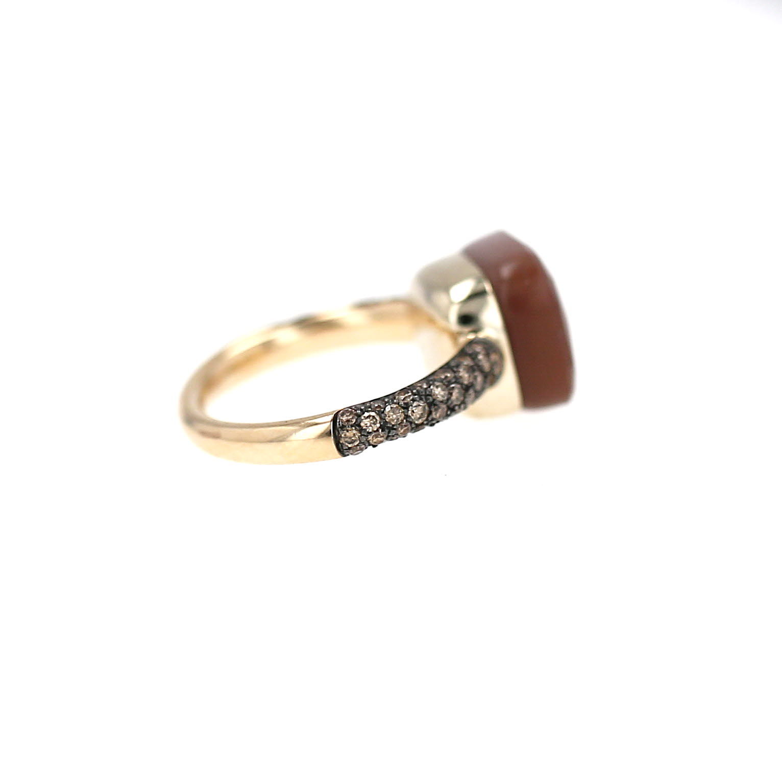 Anello Pomellato Nudo Maxi in oro rosa, pietra di luna e diamanti brown