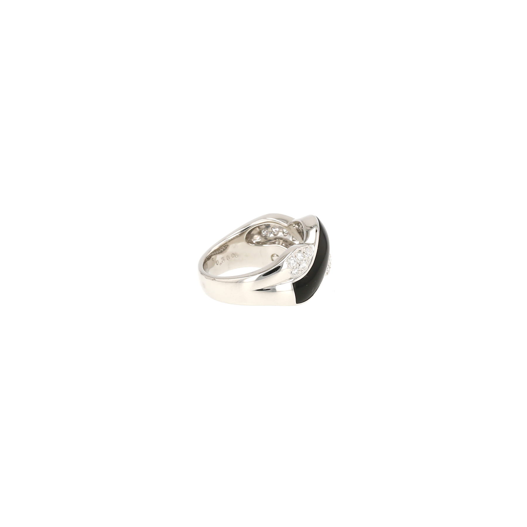 Anello Mikimoto  in platino, diamanti e smalto