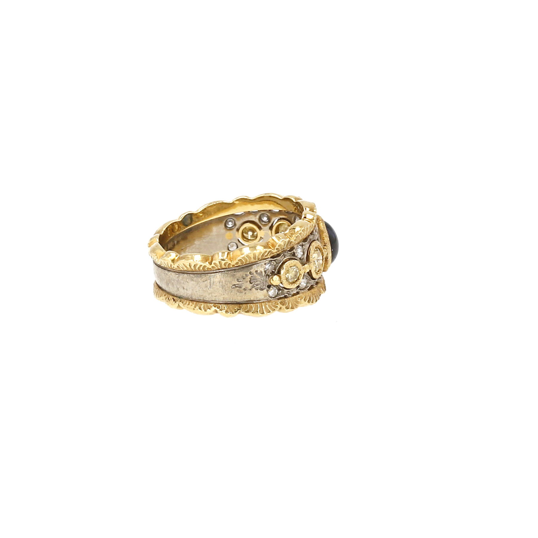Buccellati ring in yellow gold, white gold, diamonds and sapphire
