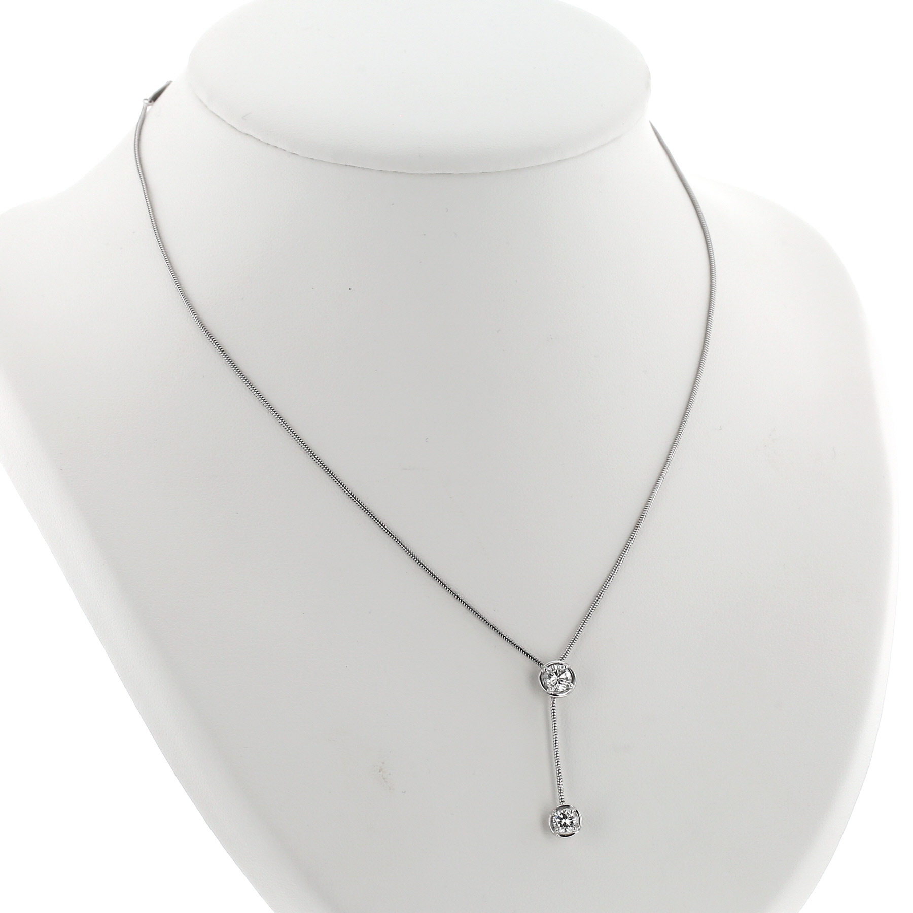 Ciondolo Van Cleef 
Arpels Pluie in oro bianco e diamante