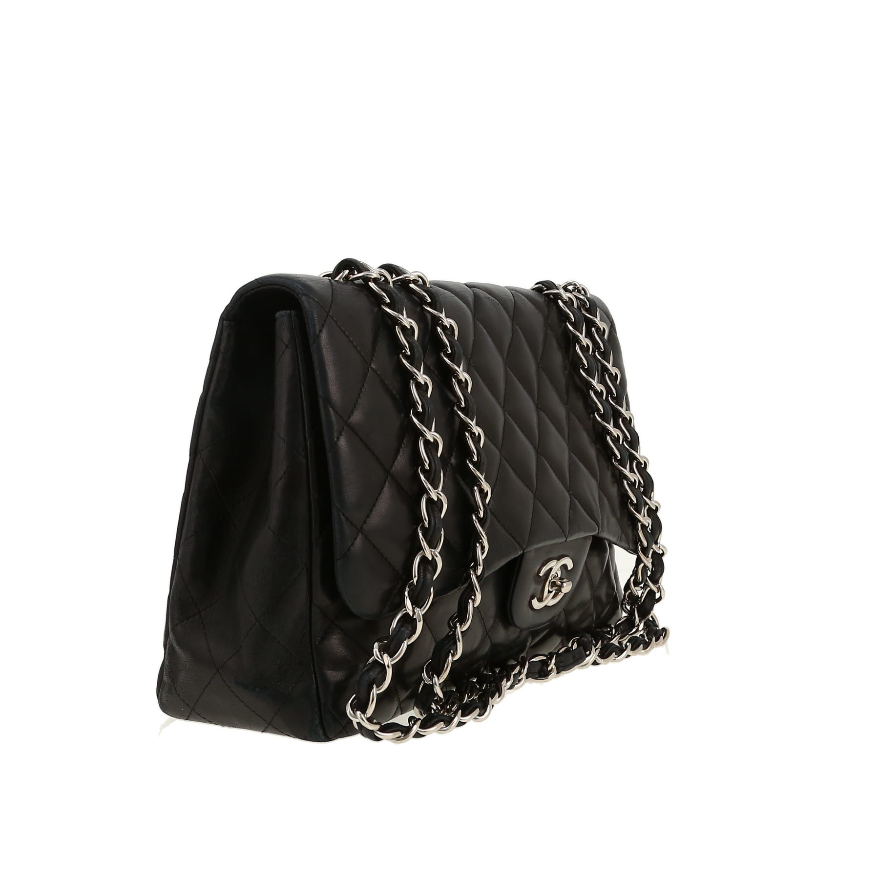 Chanel  Timeless Jumbo shoulder bag  in black quilted leather