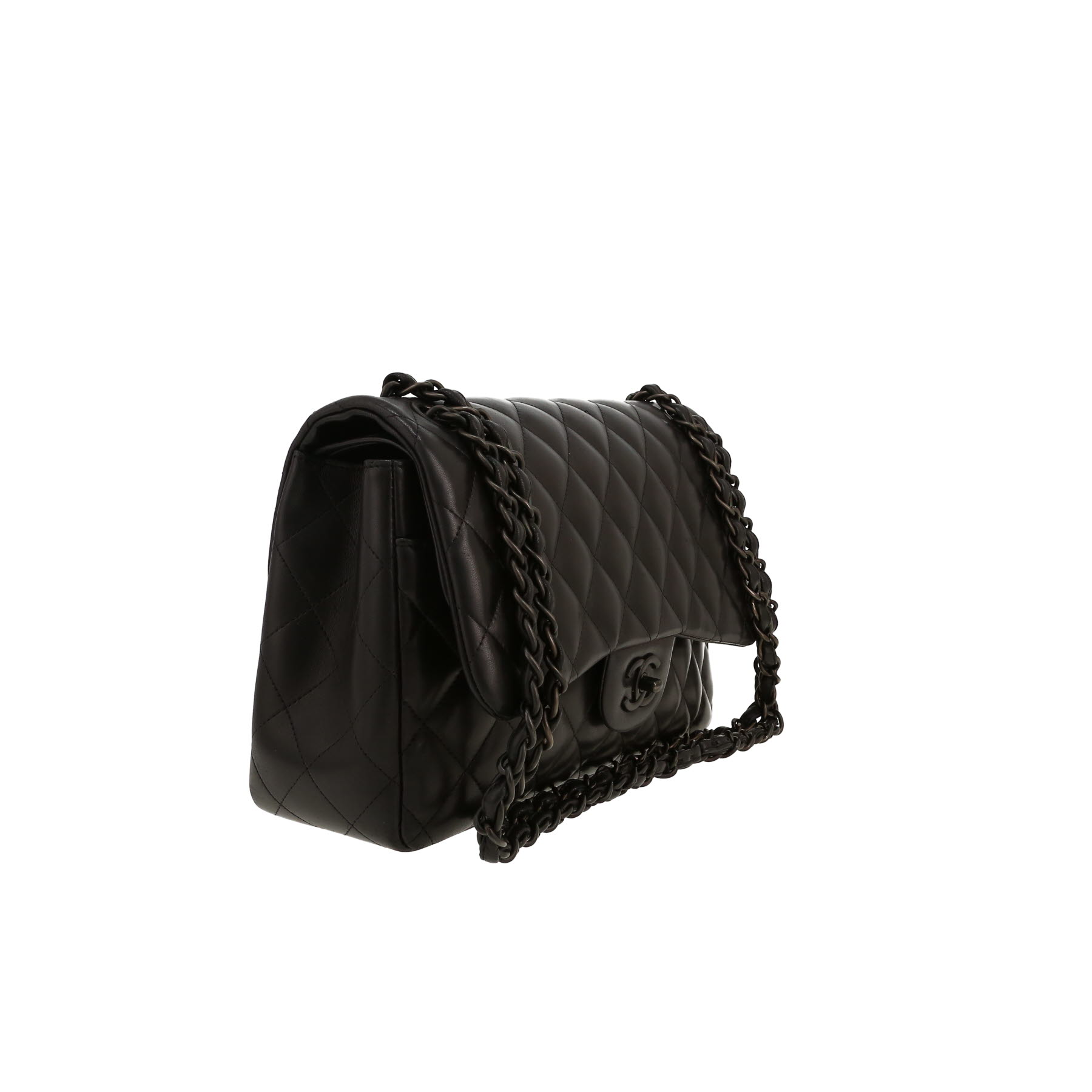 Chanel  Timeless Jumbo shoulder bag  in black quilted leather