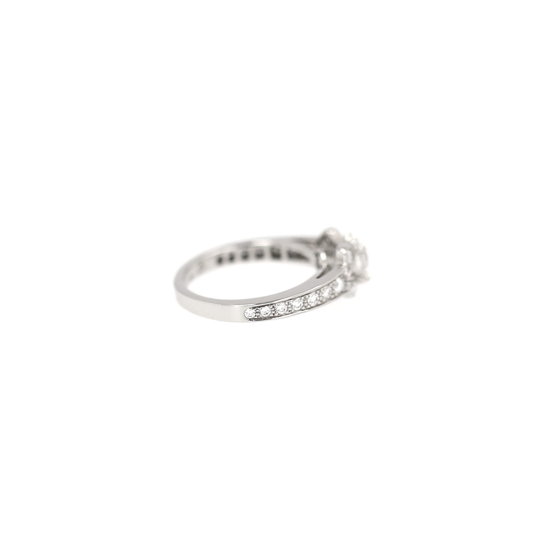 Cartier Ballerine solitaire ring in platinium and diamonds