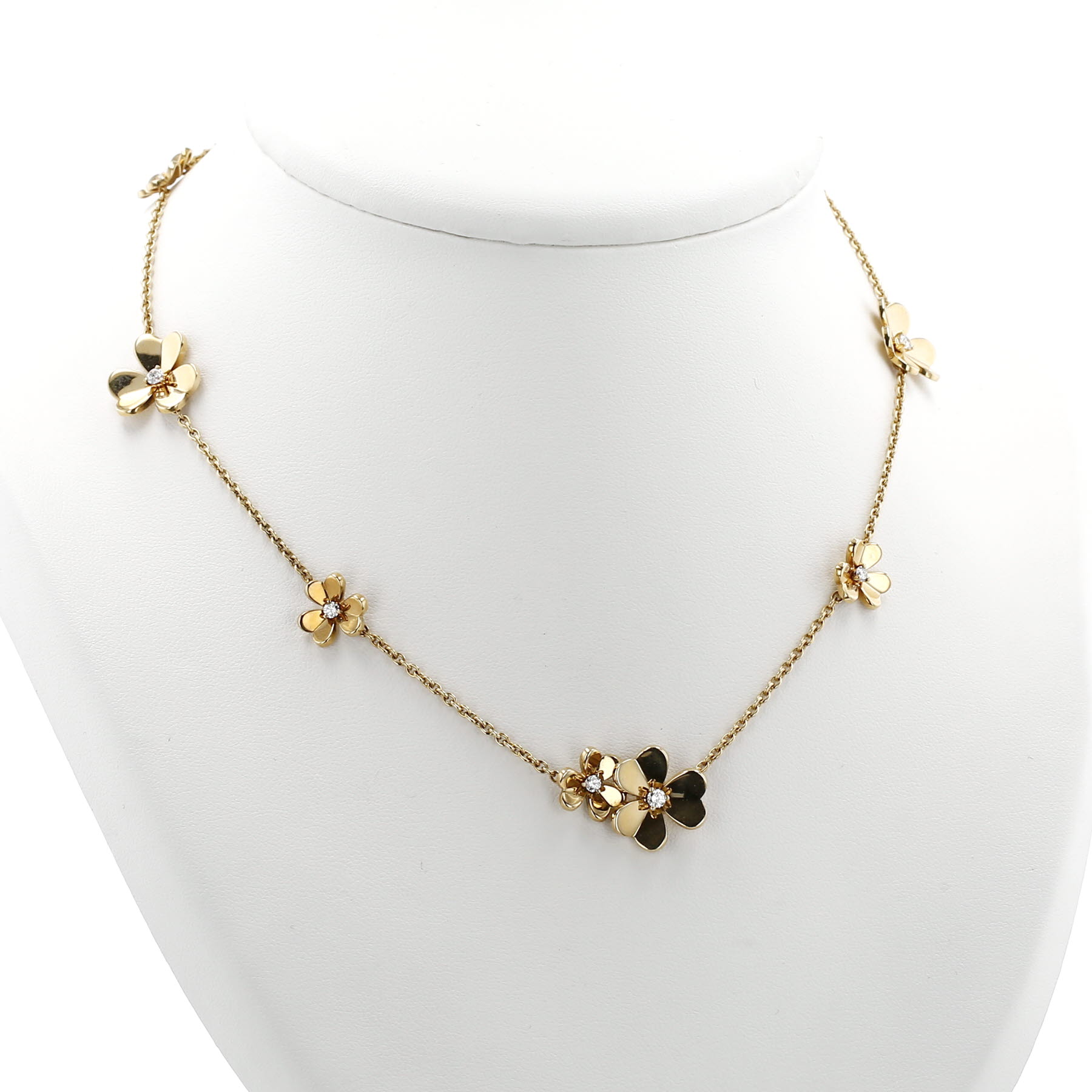 Van Cleef 
Arpels Frivole necklace in yellow gold and diamonds