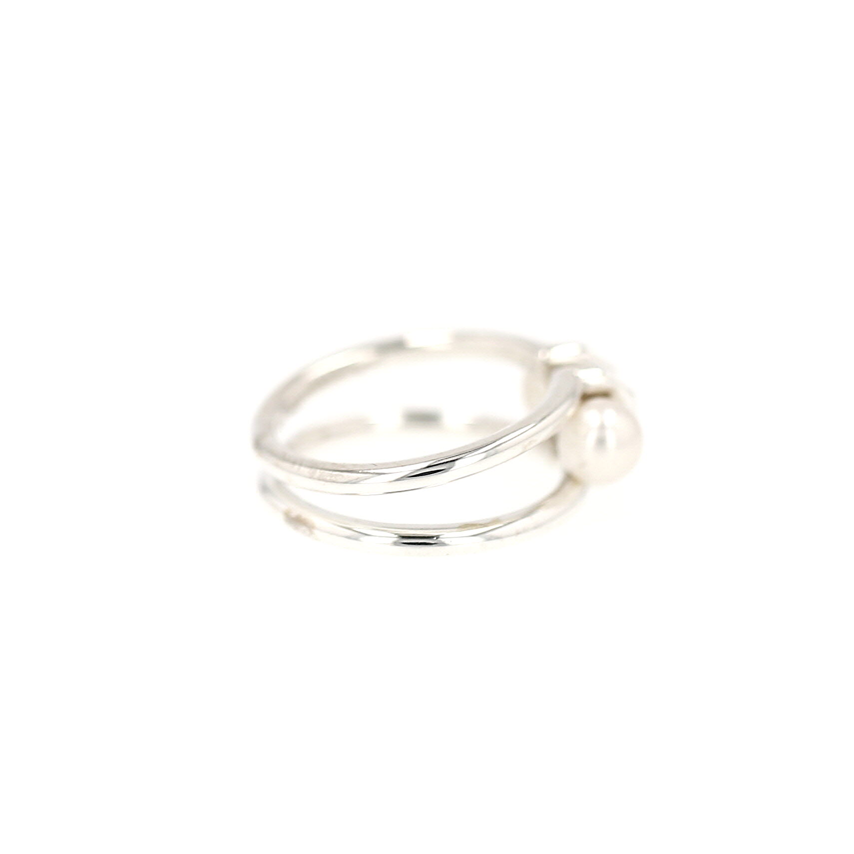 Tiffany 
Co HardWear ring in silver and cultured pearls