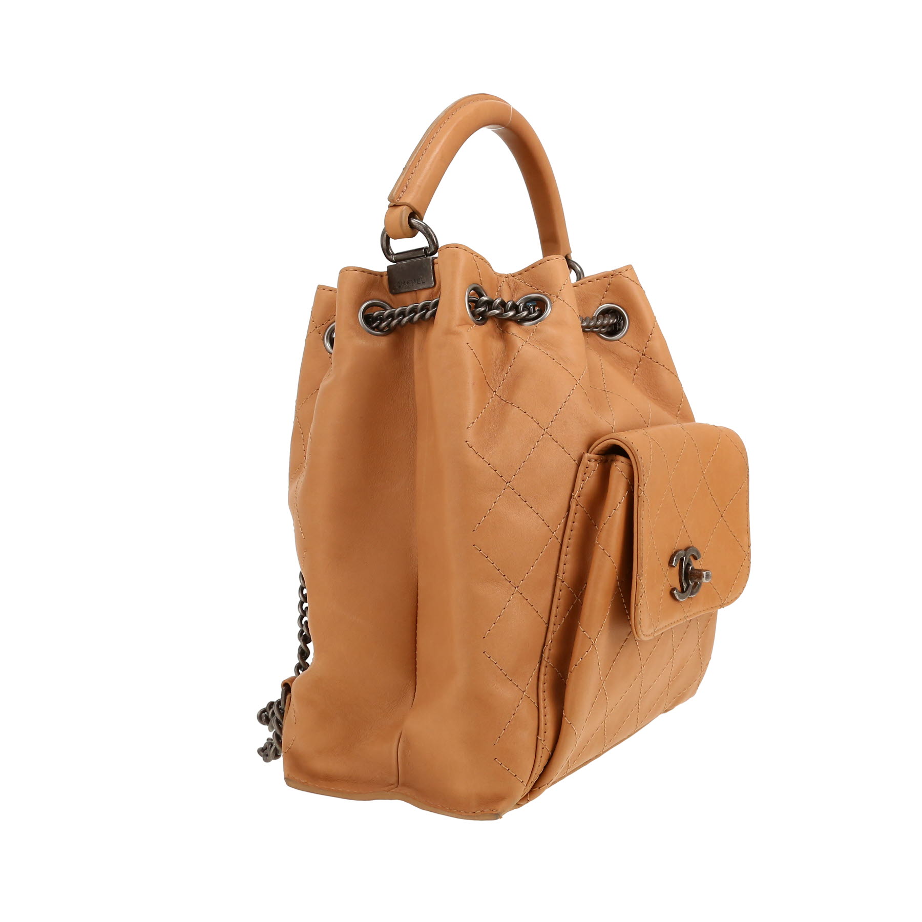Chanel   backpack  in beige quilted leather