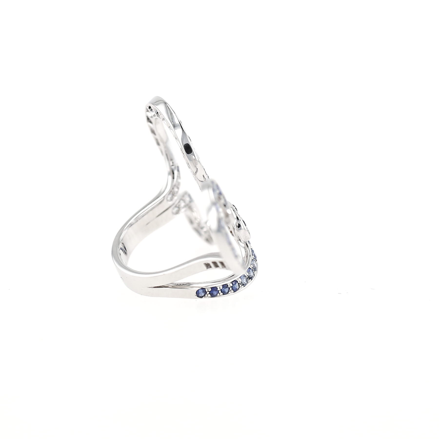 Anello Van Cleef 
Arpels Oiseaux de Paradis in oro bianco, diamanti e zaffiri