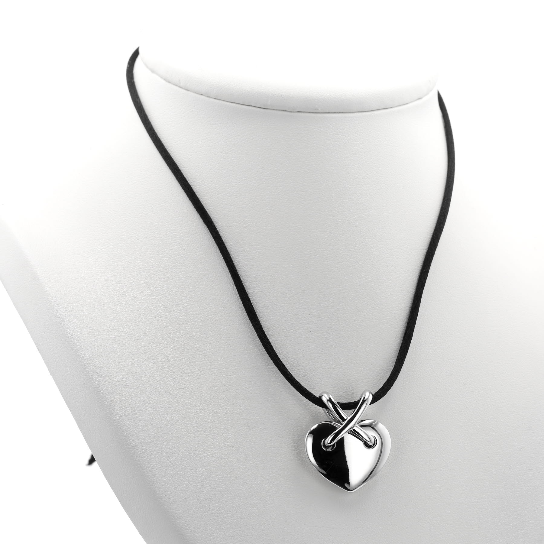 Chaumet Lien large model pendant in white gold