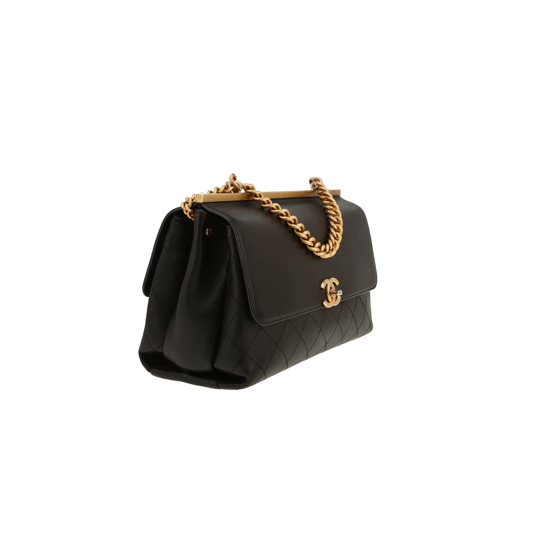 Chanel   shoulder bag  in black leather