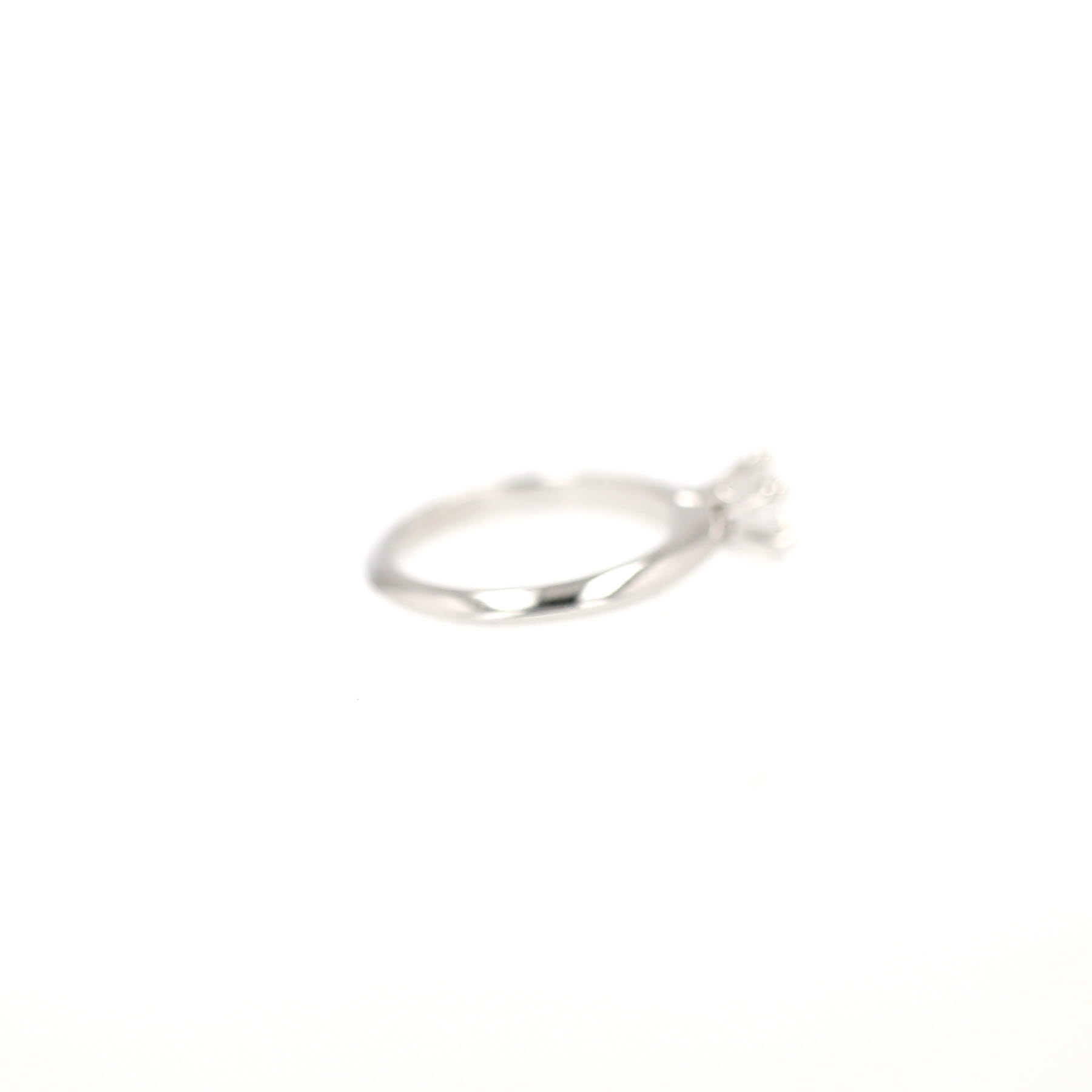 Tiffany 
Co Setting solitaire ring in platinium and diamond Tiffany 
Co Setting solitaire ring in platinium and diamond