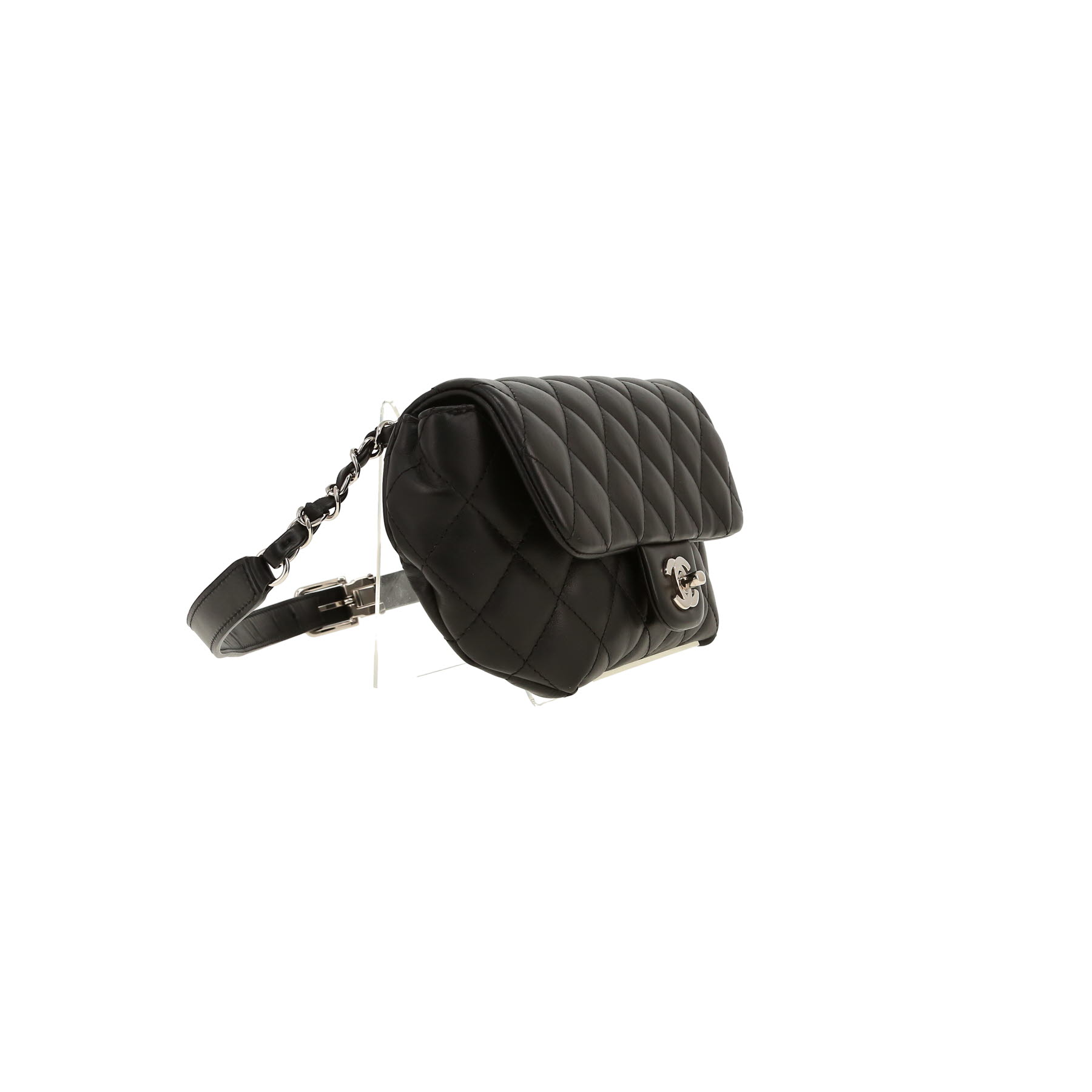 Pochette-ceinture Chanel  Pochette ceinture en cuir matelassé noir