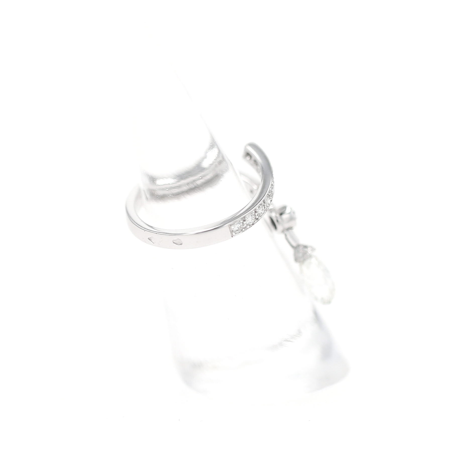 Chaumet Dentelle de Givre ring in white gold and diamonds