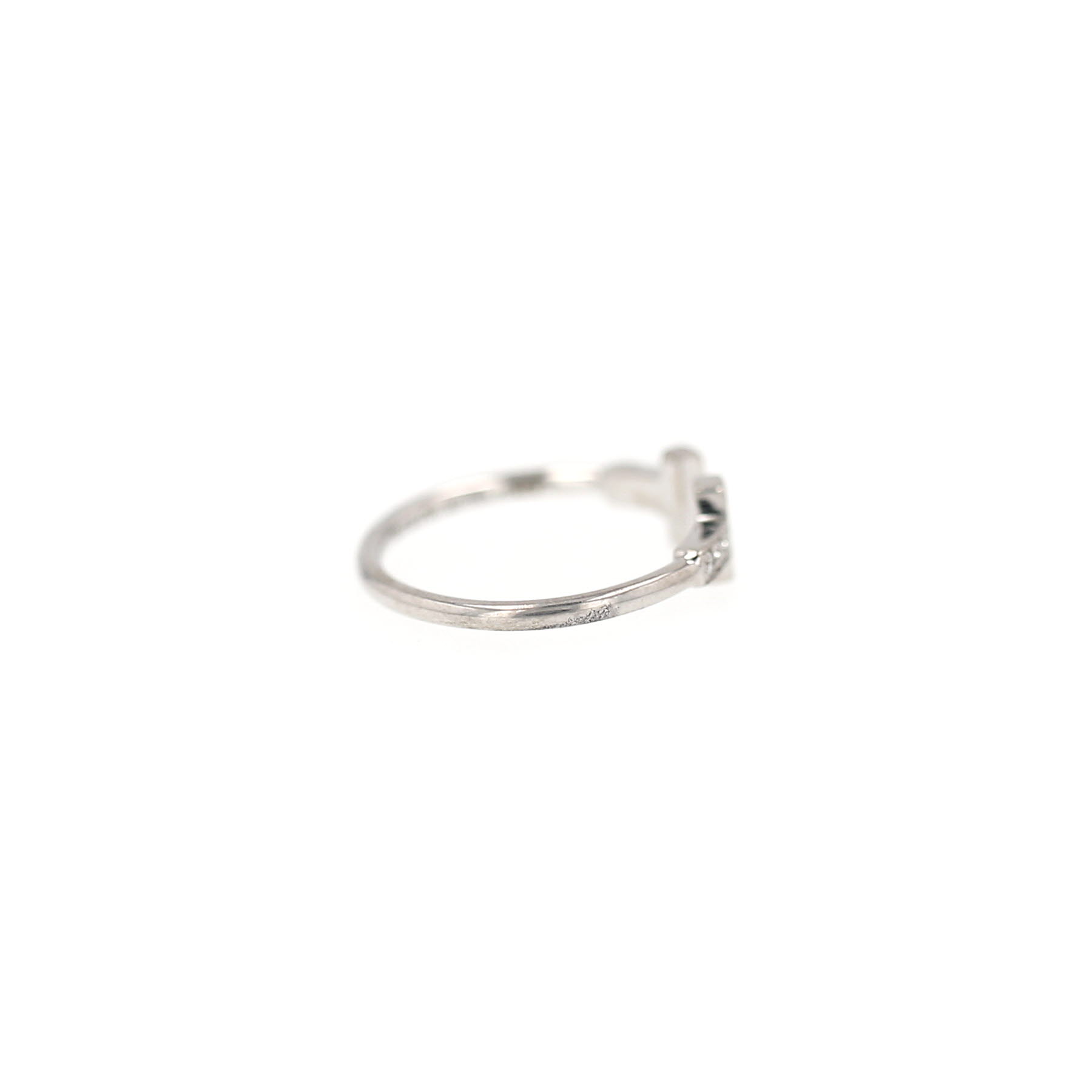 Tiffany 
Co Wire ring in white gold and diamonds