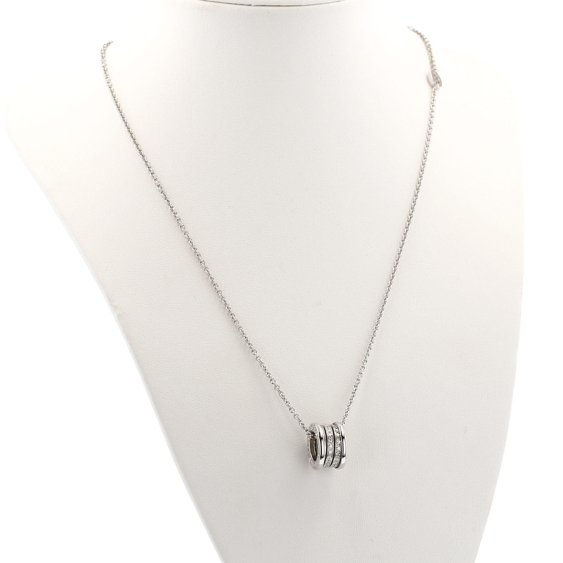 Bulgari B.Zero1 necklace in white gold and diamonds
