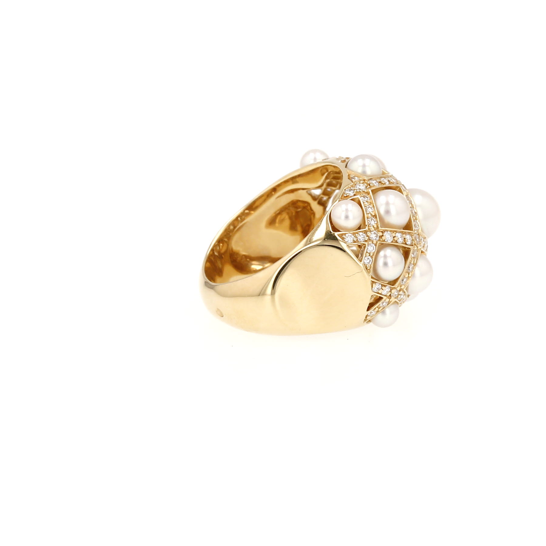 Chanel Baroque ring in yellow gold, cultured pearls and diamonds