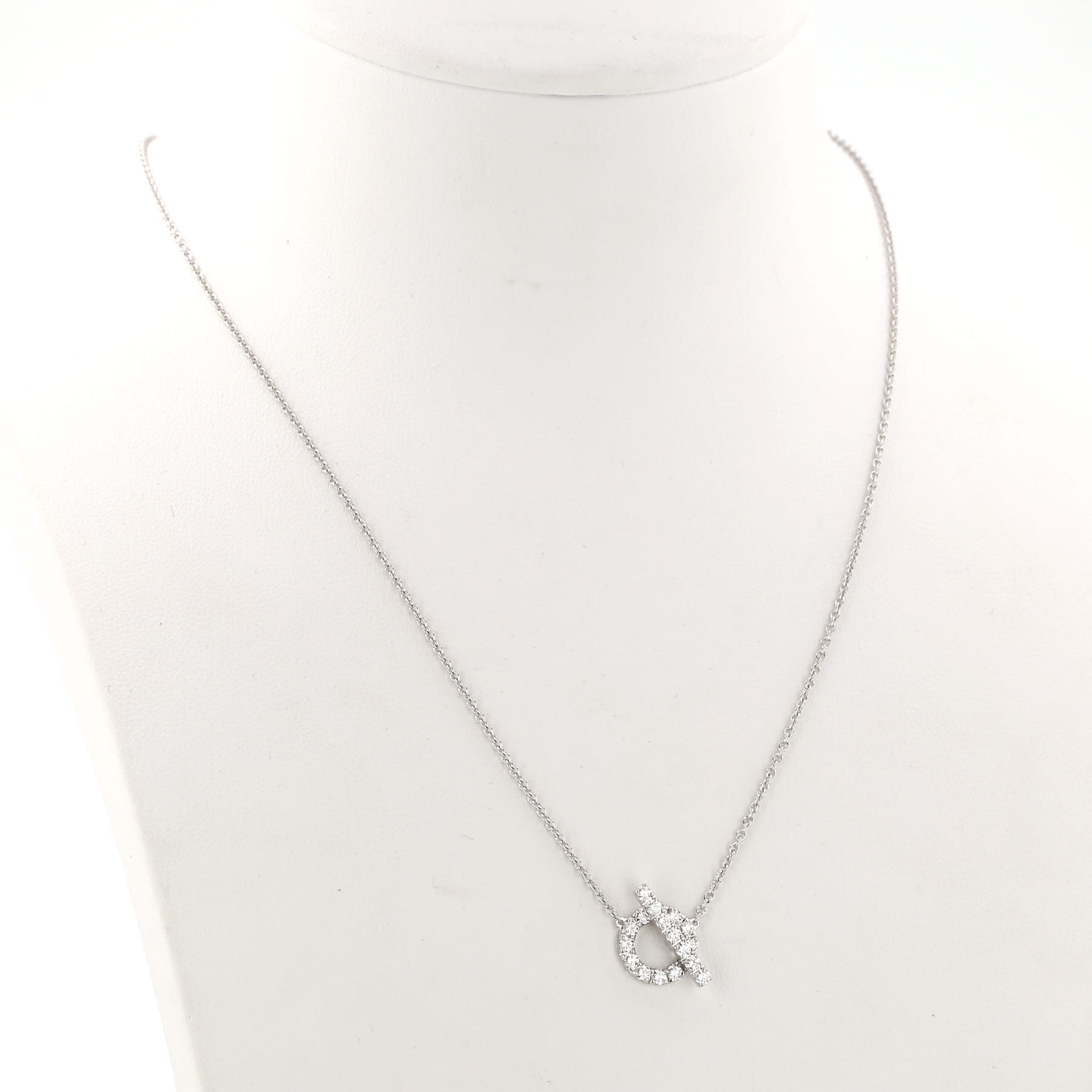 Collar Hermès Finesse de oro blanco y diamantes