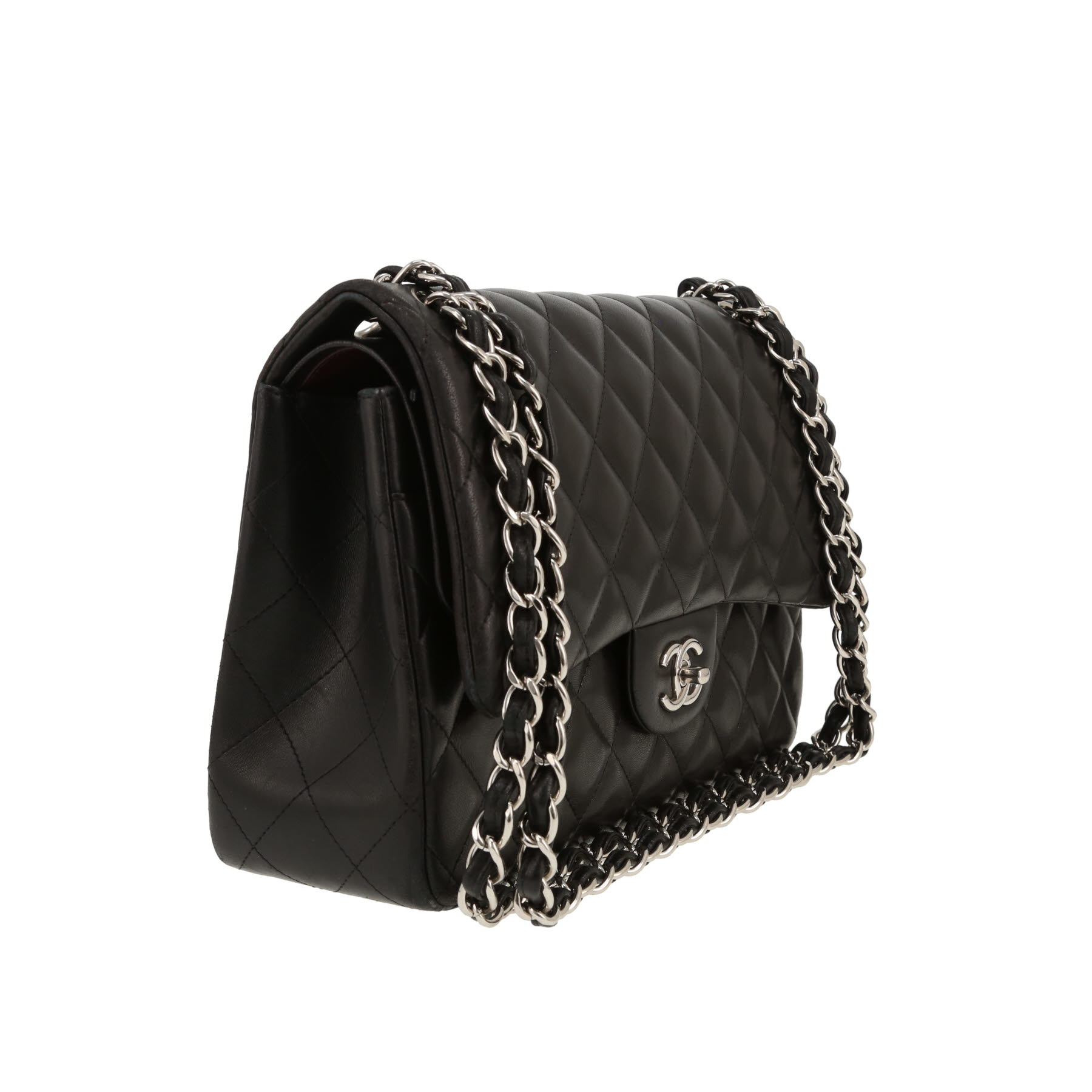Chanel  Timeless Maxi Jumbo shoulder bag  in black quilted leather